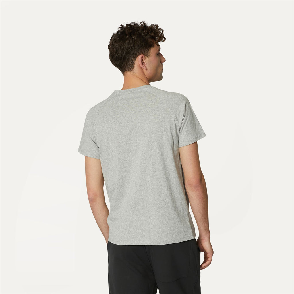 T-Shirts & Top_MAN_EDWING_T-Shirt_GREY MEL - Commercial 6