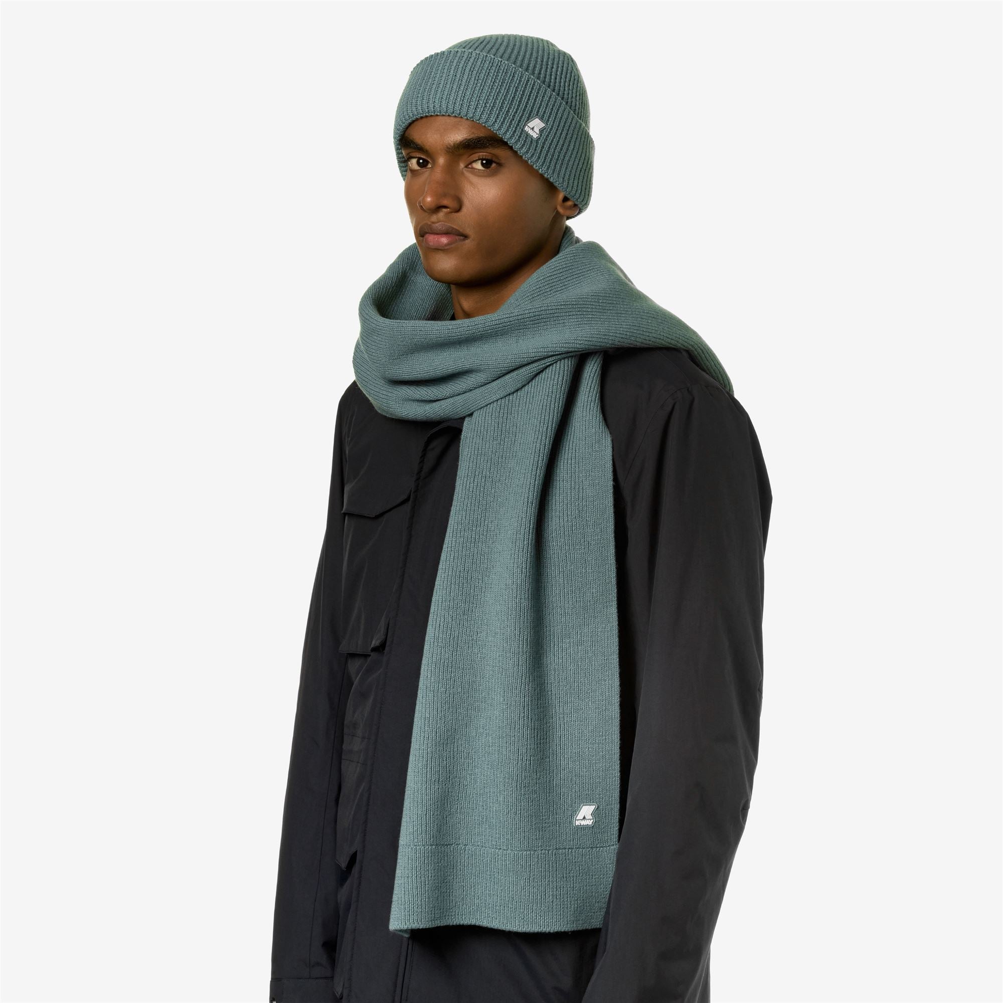 Scarves_Unisex_ETIENNE CARDIGAN STITCH WOOL_Scarf_Green Acquamarina - Commercial 4