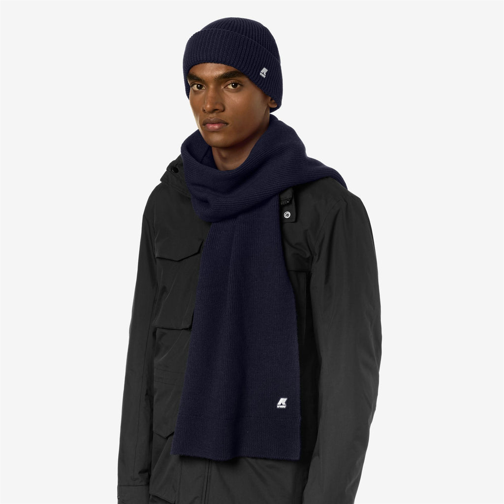 Scarves_Unisex_ETIENNE CARDIGAN STITCH WOOL_Scarf_Blue Depth - Commercial 4