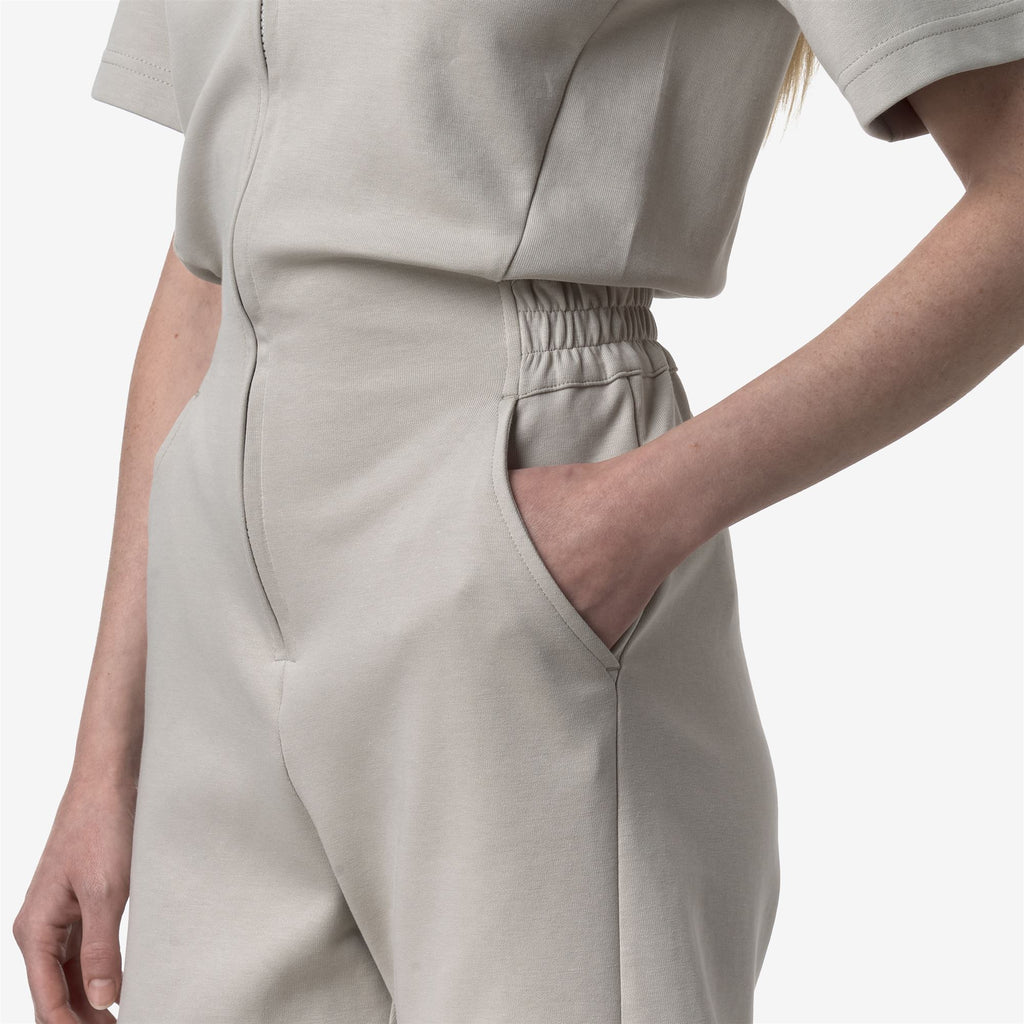 Sport Suits_WOMAN_ODET INTERLOCK_Tracksuit_BEIGE LT - Commercial 7
