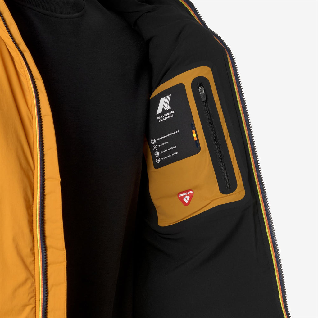 Jackets_MAN_ETRETAT B_Mid_Yellow Inca - Commercial 7