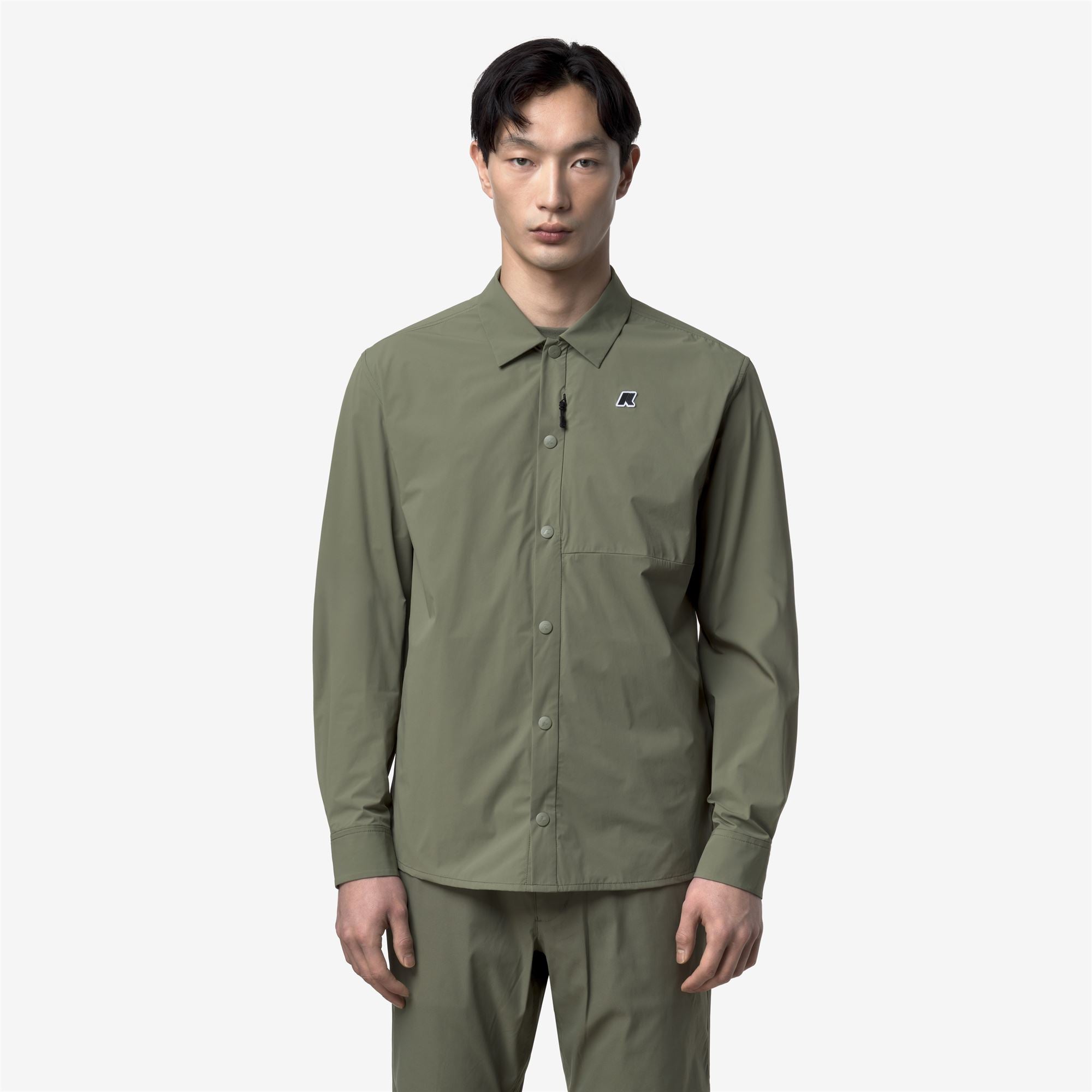 Shirts_Man_RECHER_Long_Green Lichen - Commercial 4