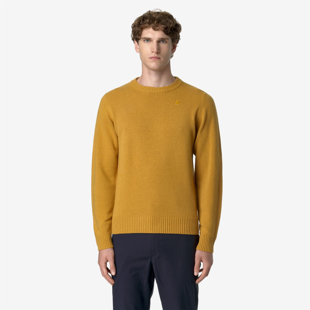 Knitwear_MAN_SEBASTIEN LAMBSWOOL_Pull Over_Yellow Camel - Commercial 4