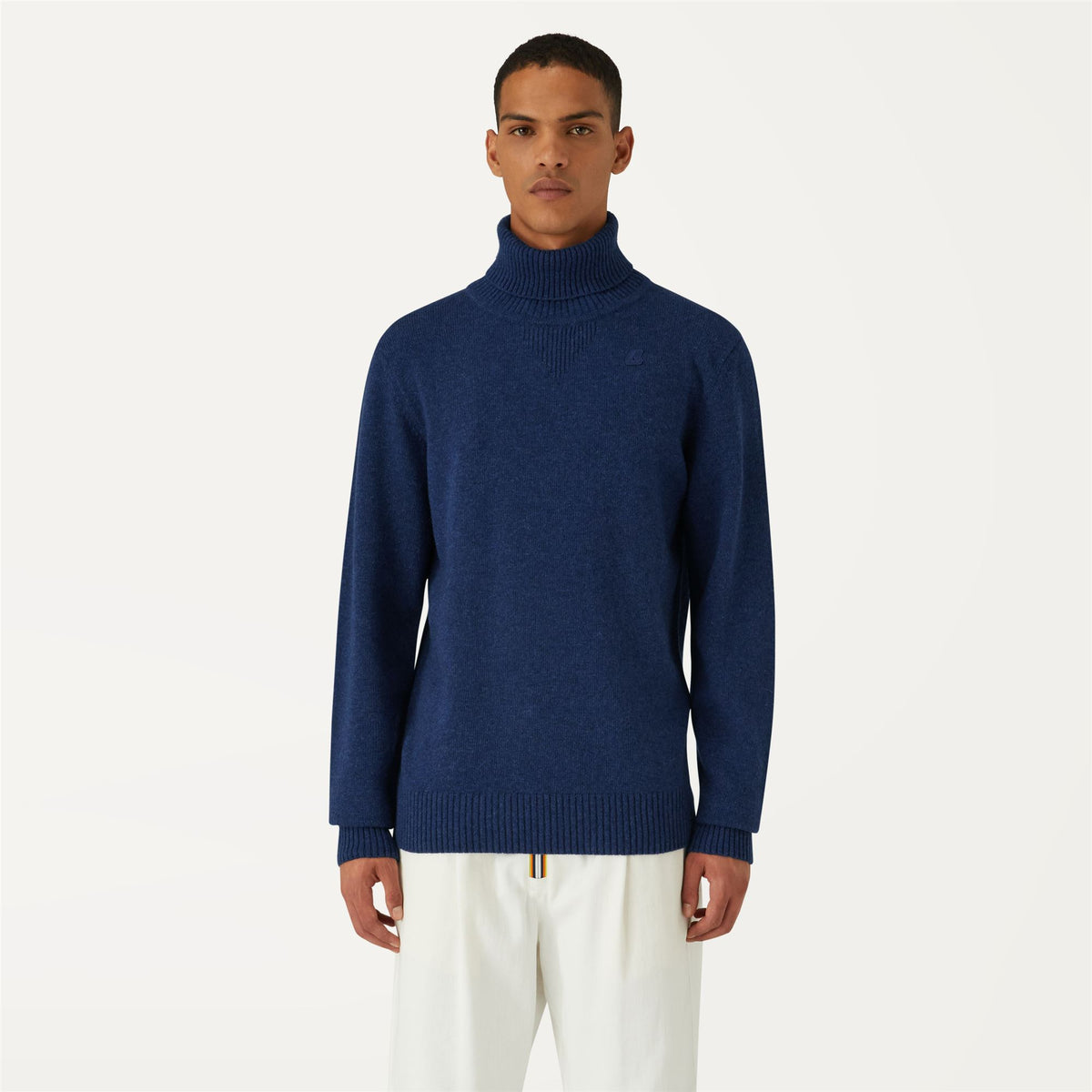 Knitwear_Man_HENRY LAMBSWOOL_Pull Over_Blue Medieval - Commercial 4