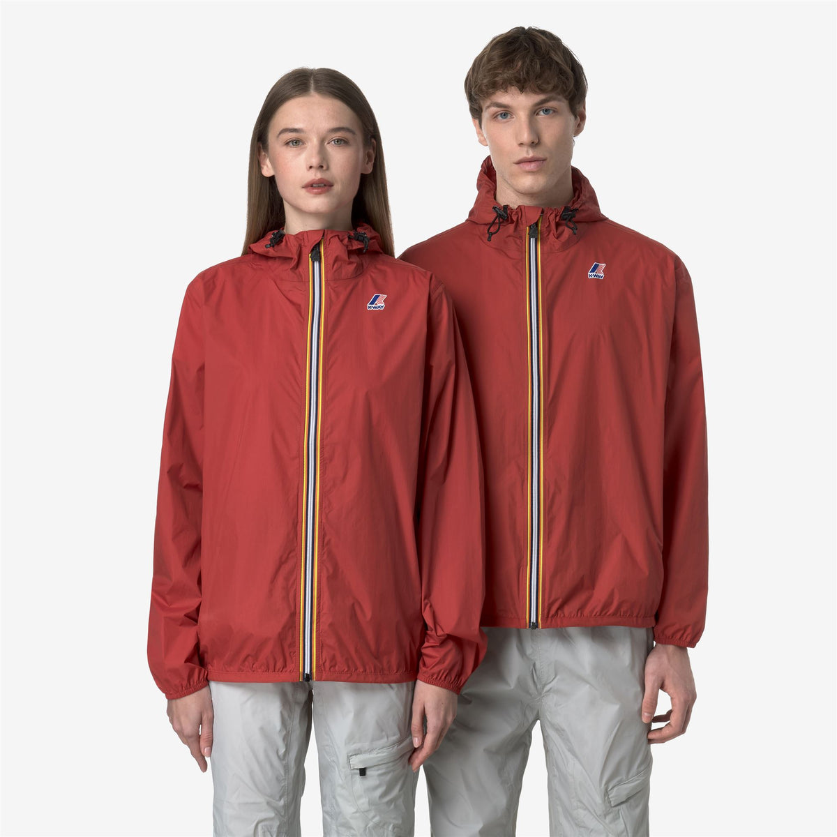 Jackets_UNISEX_LE VRAI 4.0 CLAUDE_Mid_Red Jasper - Commercial 1
