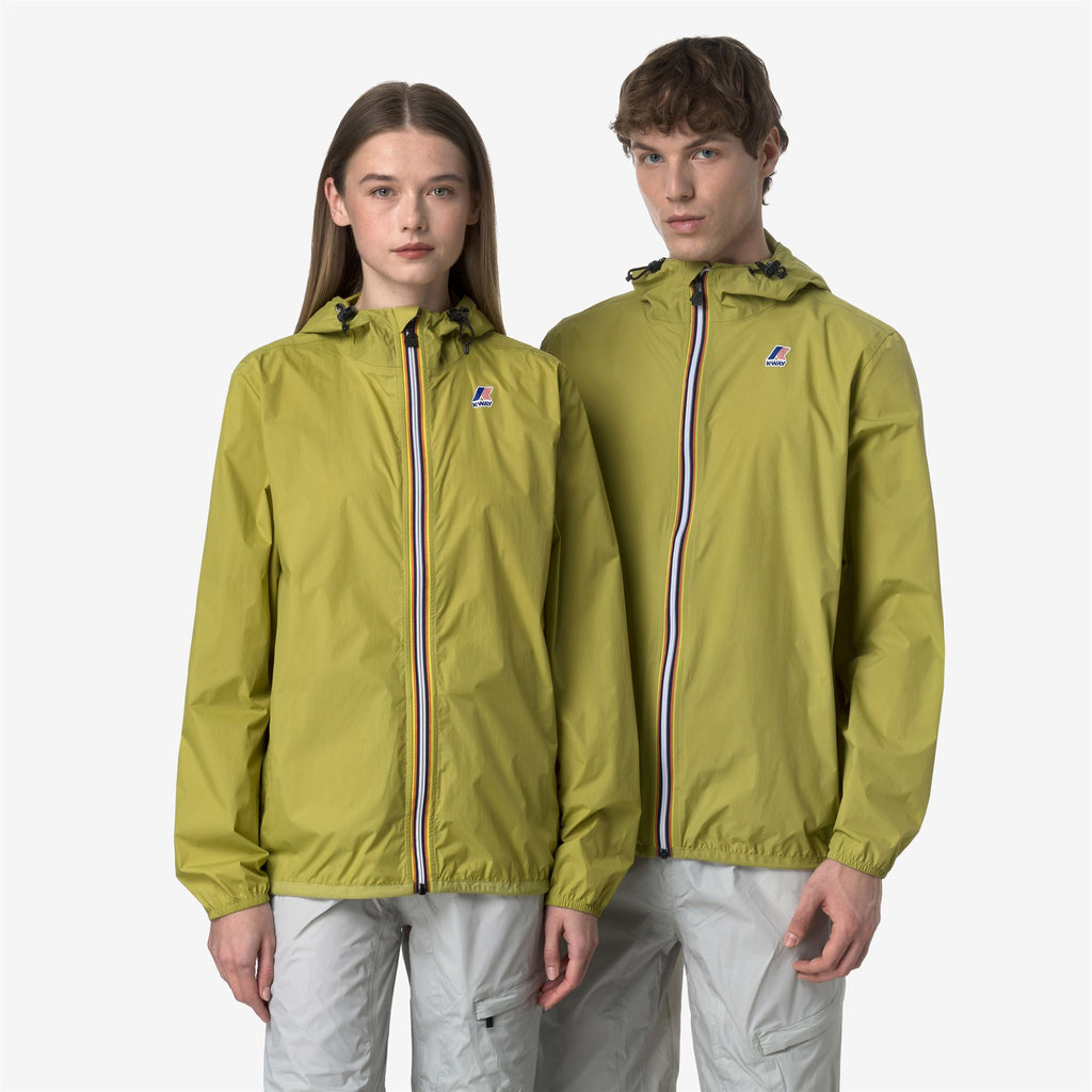 Jackets_UNISEX_LE VRAI 4.0 CLAUDE_Mid_Green Moss - Commercial 1