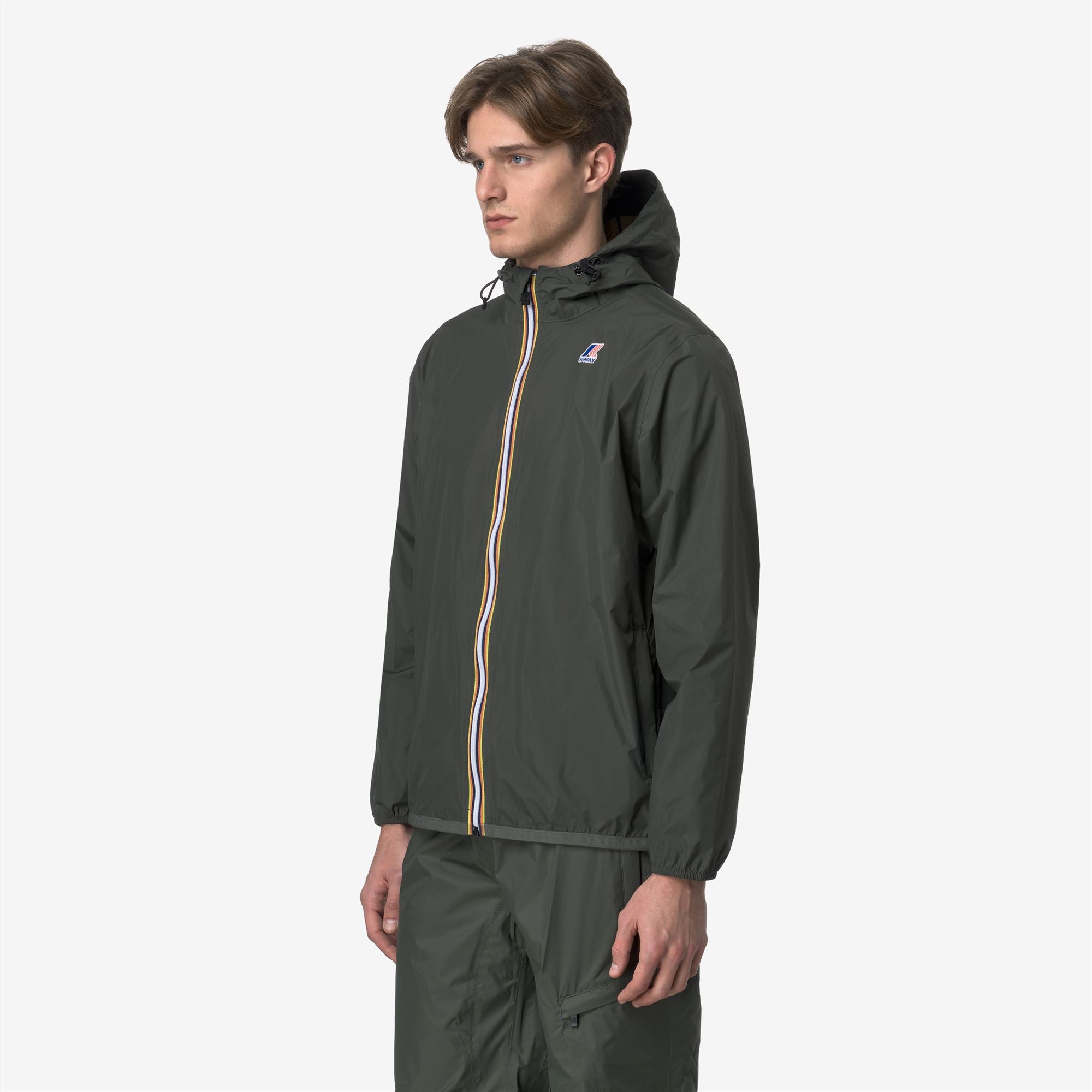 Jackets_UNISEX_LE VRAI 4.0 CLAUDE_Mid_GREEN BLACKISH - Commercial 5
