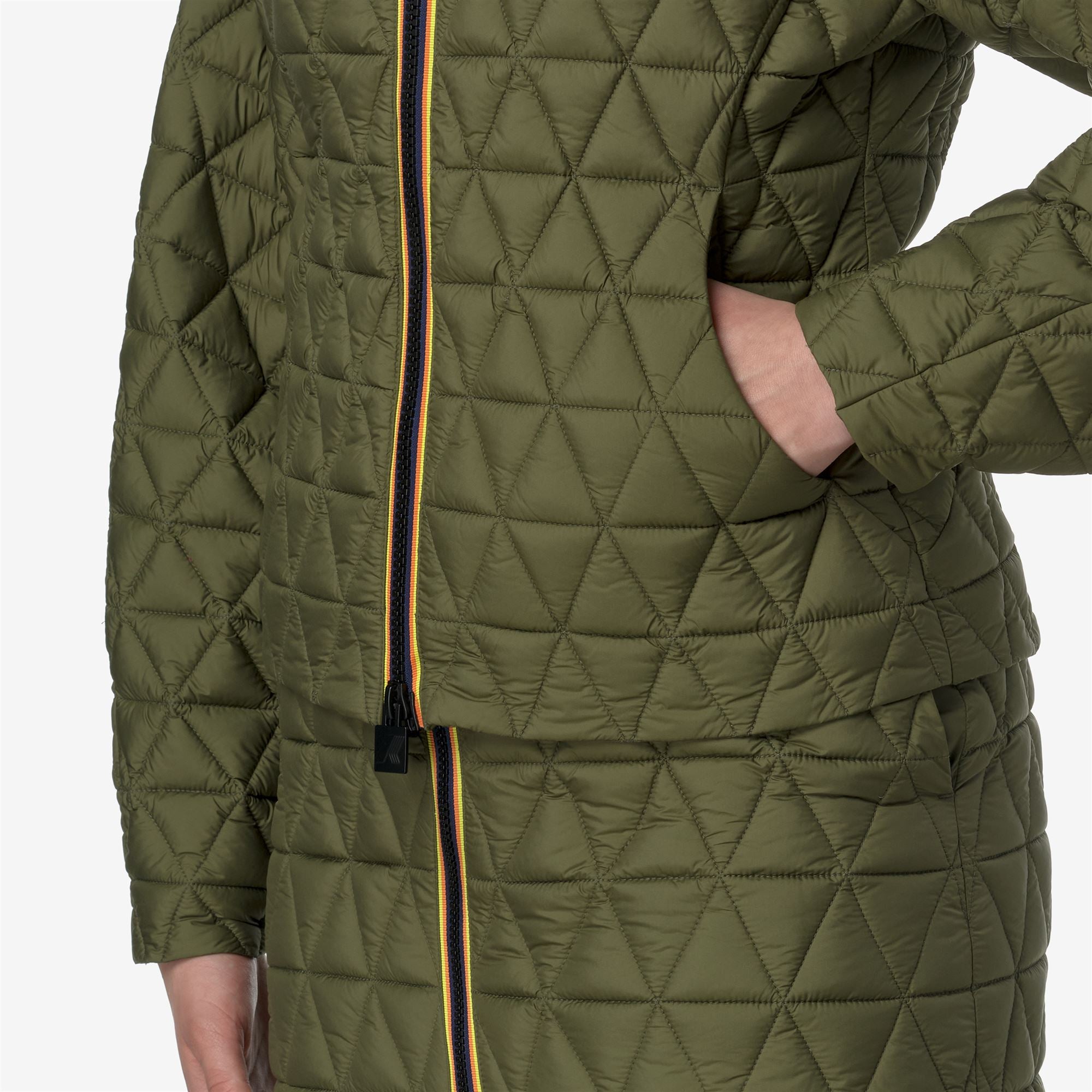 Jackets_WOMAN_LILIN TECH THERMO LIGHT_Short_Green Winter - Commercial 7
