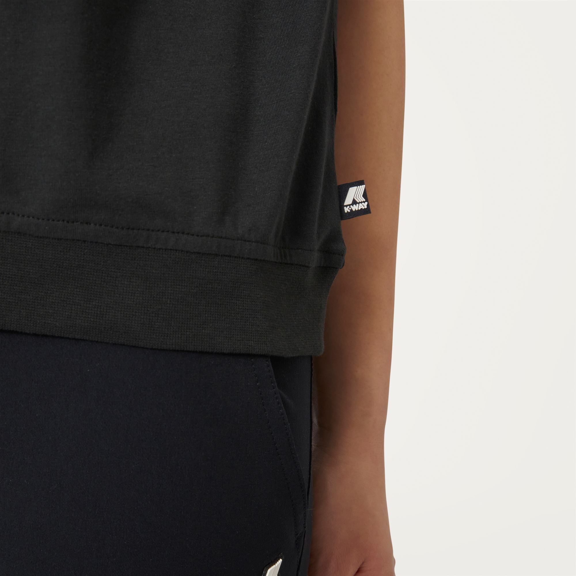 T-Shirts & Top_WOMAN_RUBIEL_T-Shirt_Black Pure - Commercial 7