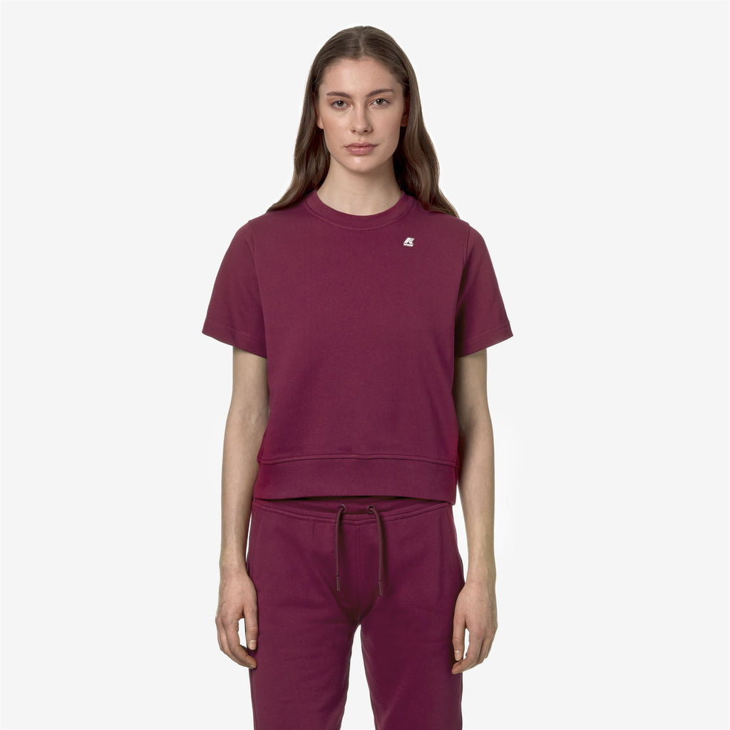 T-Shirts & Top_Woman_EMELETTE_T-Shirt_Red Dk - Commercial 4