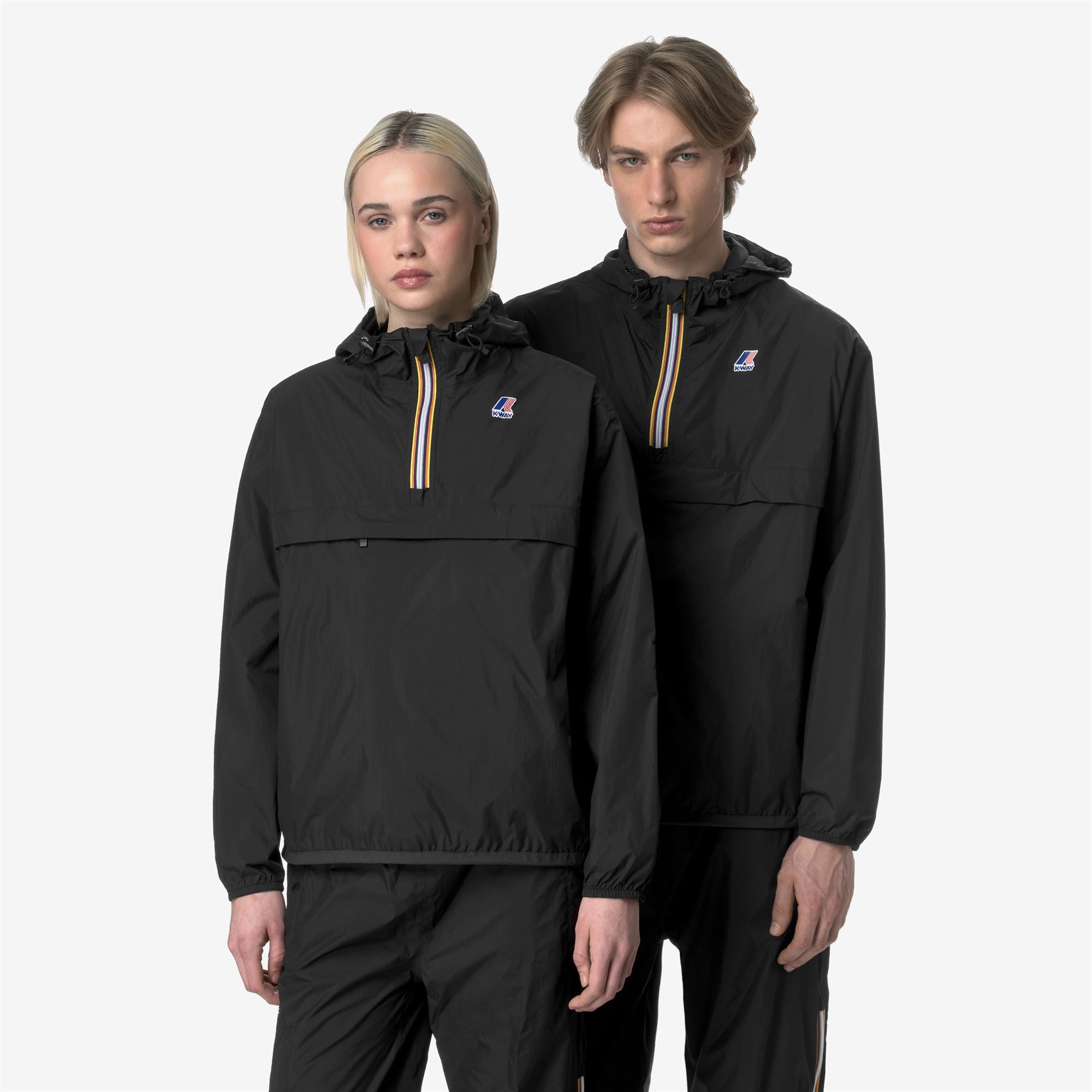 Jackets_UNISEX_LE VRAI 4.0 LEON EAST_Short_Black Pure - Commercial 7