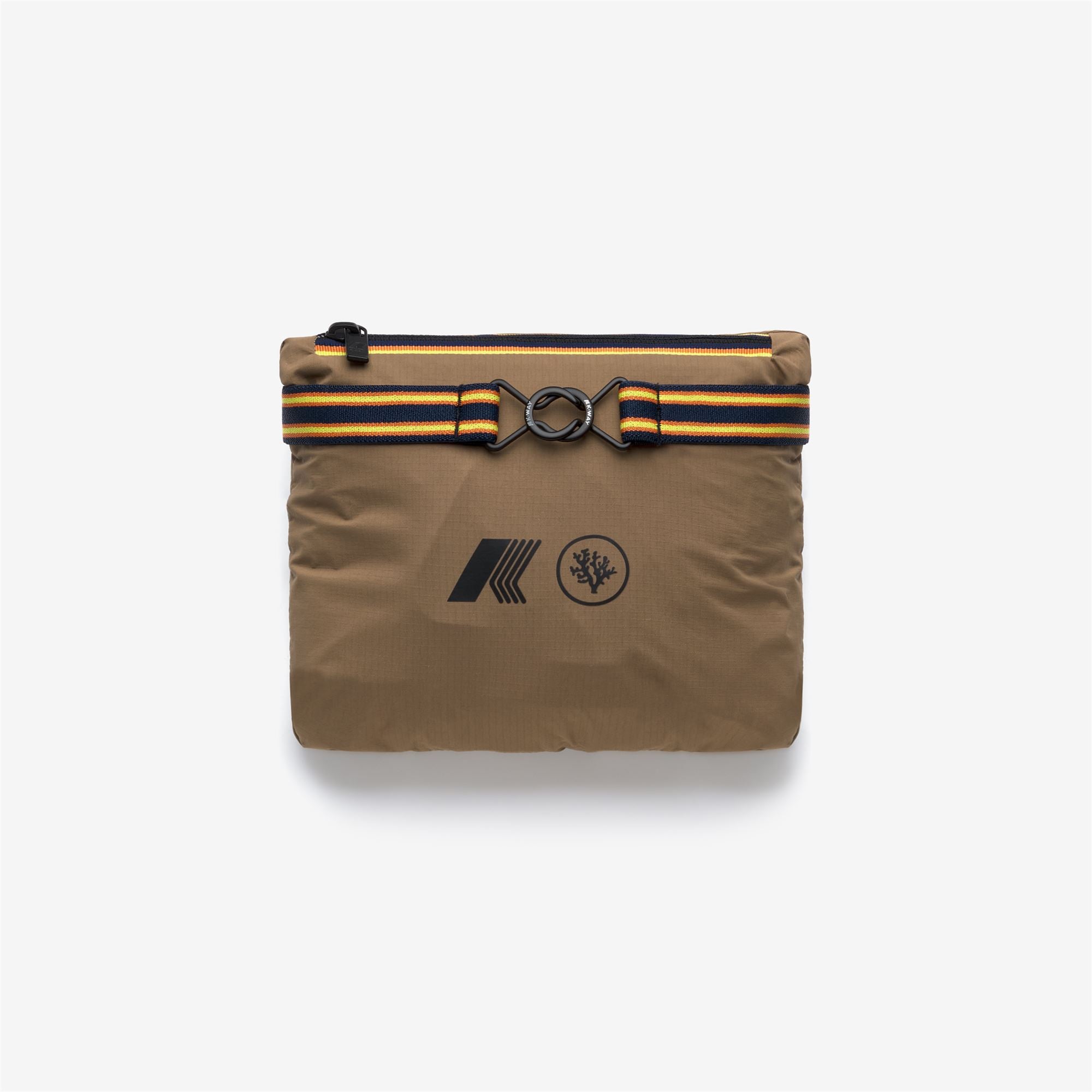 Jackets_Unisex_CHARMEL CORAL GARDENERS_Mid_Brown Corda - Commercial 2