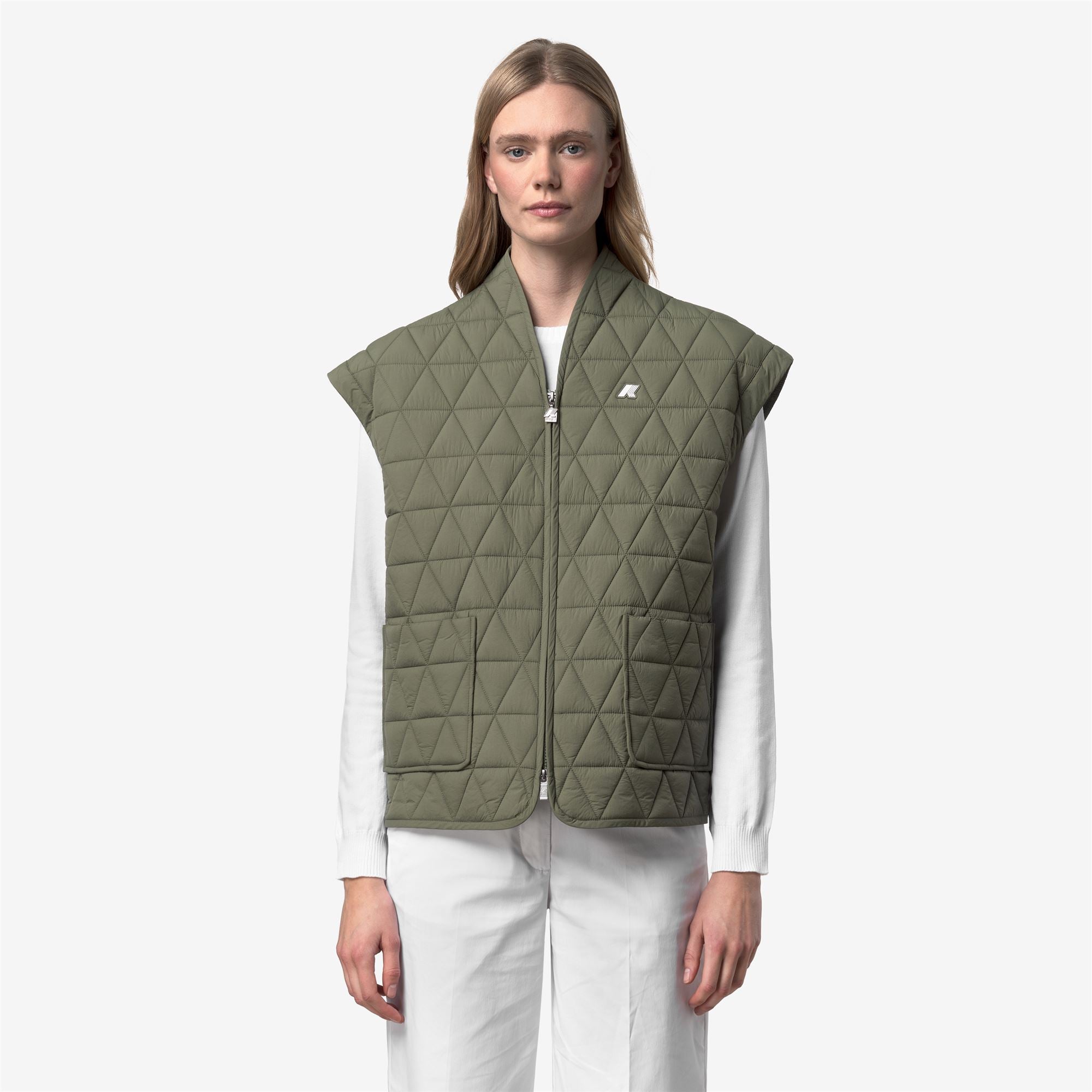 Jackets_Woman_SALOIRE DIAMOND QUILTED WARM AF_Short_Green Lichen - Commercial 4