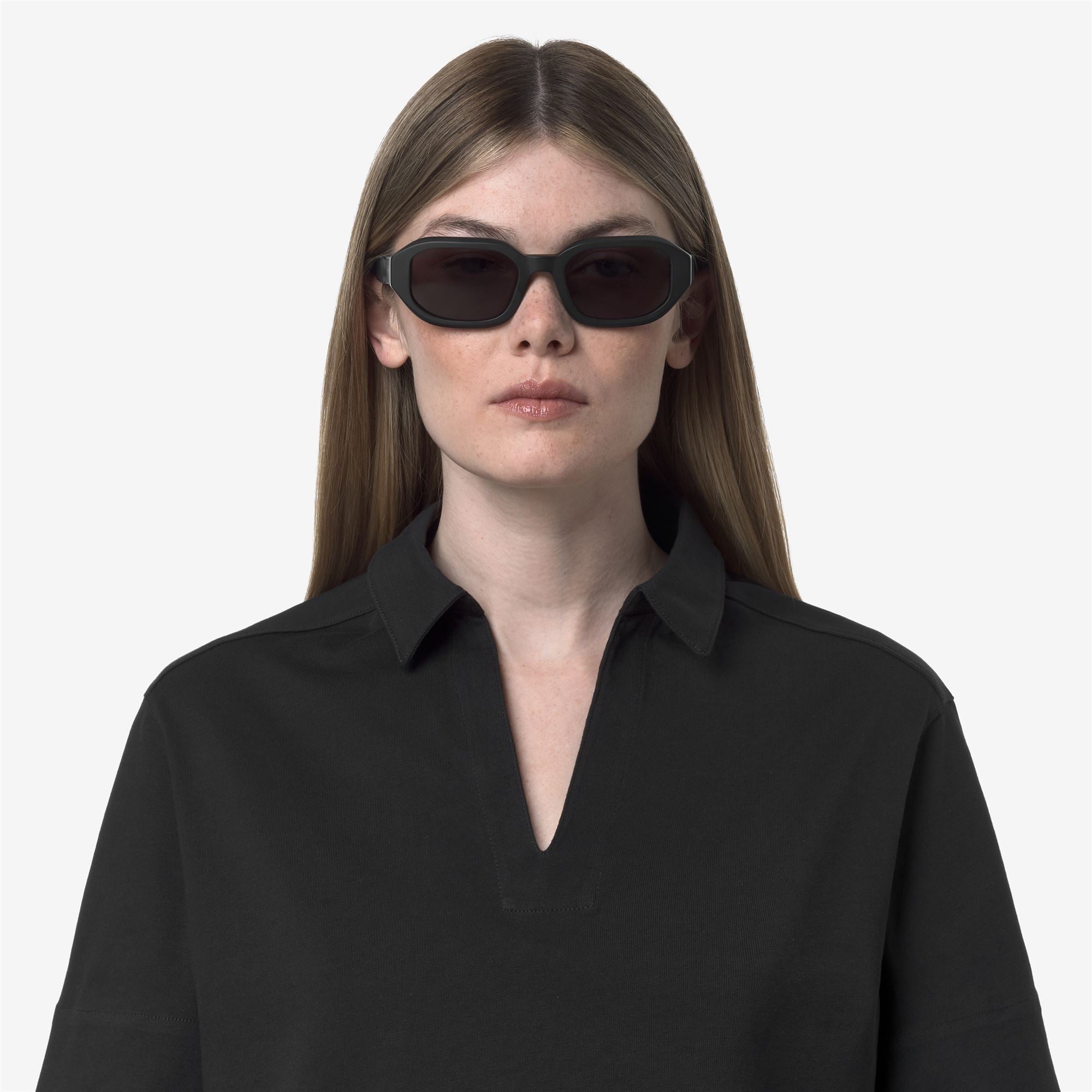 Glasses_UNISEX_KW0010_Sunglasses_02A SG3 - Commercial 4