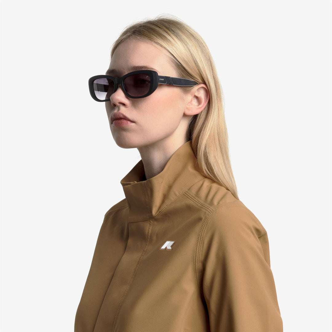 KW0036 - Lunettes - Lunettes de soleil - Femme - 02B SG3 main