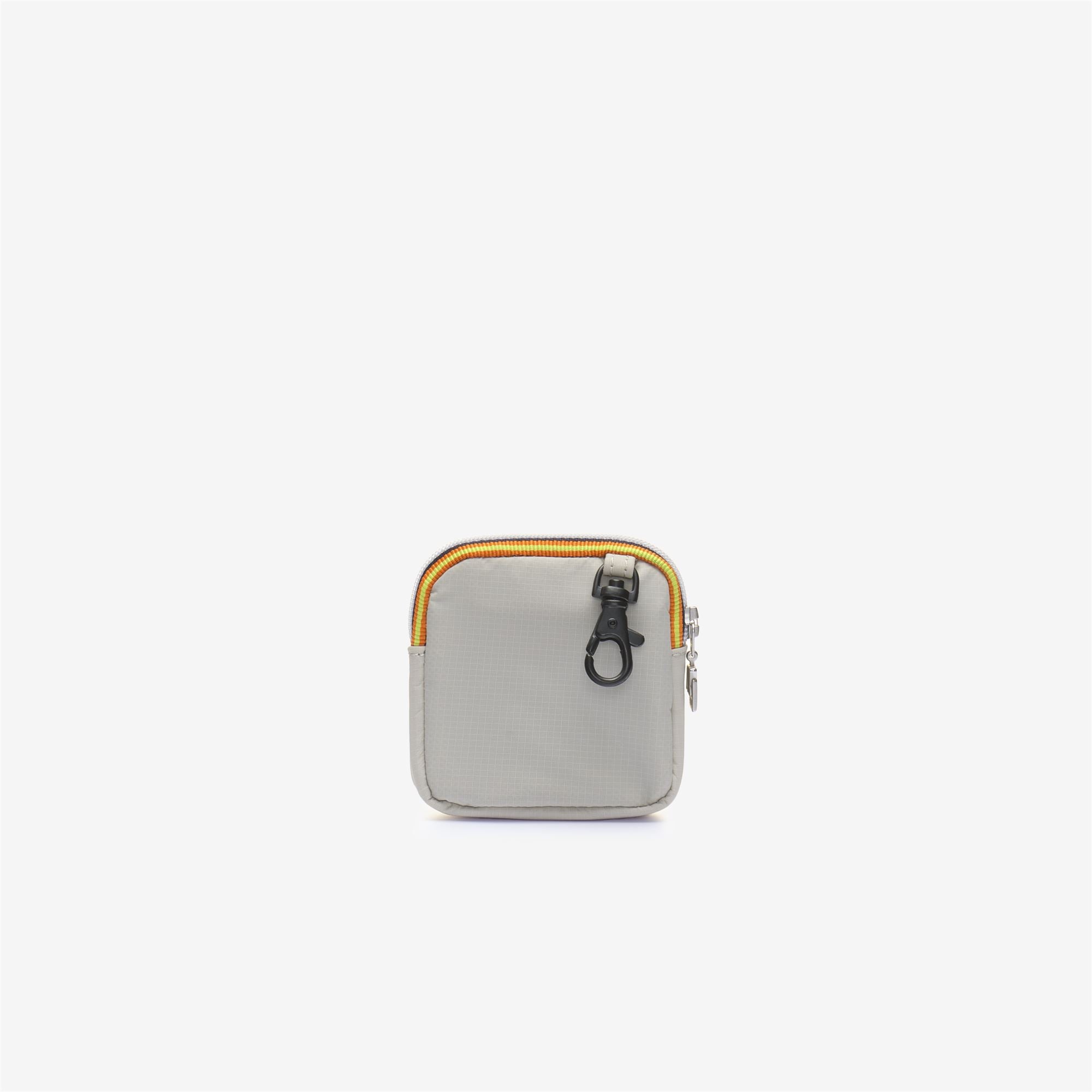 Small Accessories_UNISEX_EMEE_Headphones_BEIGE LT - Commercial 2