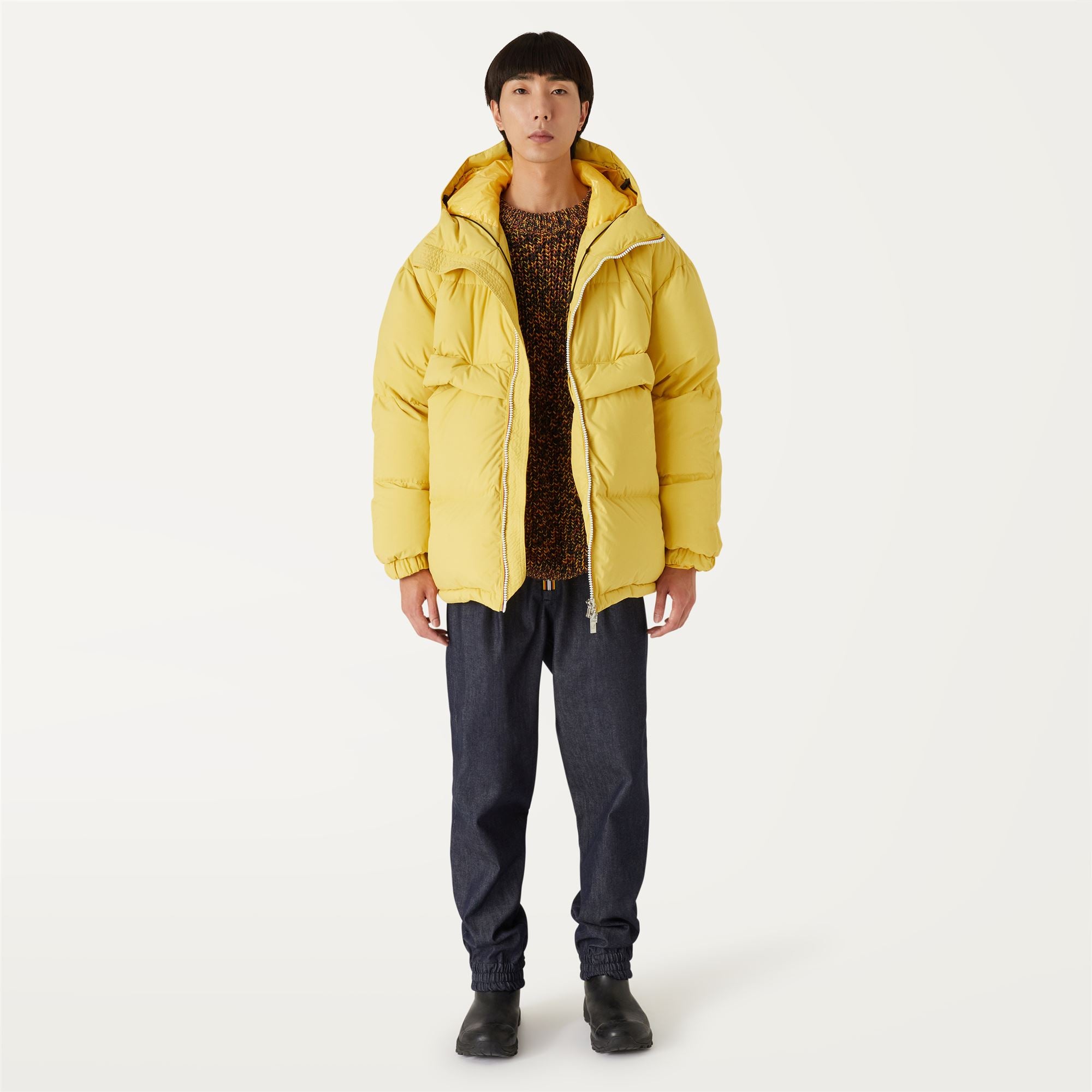 Jackets_Man_CLAUDEN 2.1 AMIABLE_Mid_Yellow Gold - Commercial 4