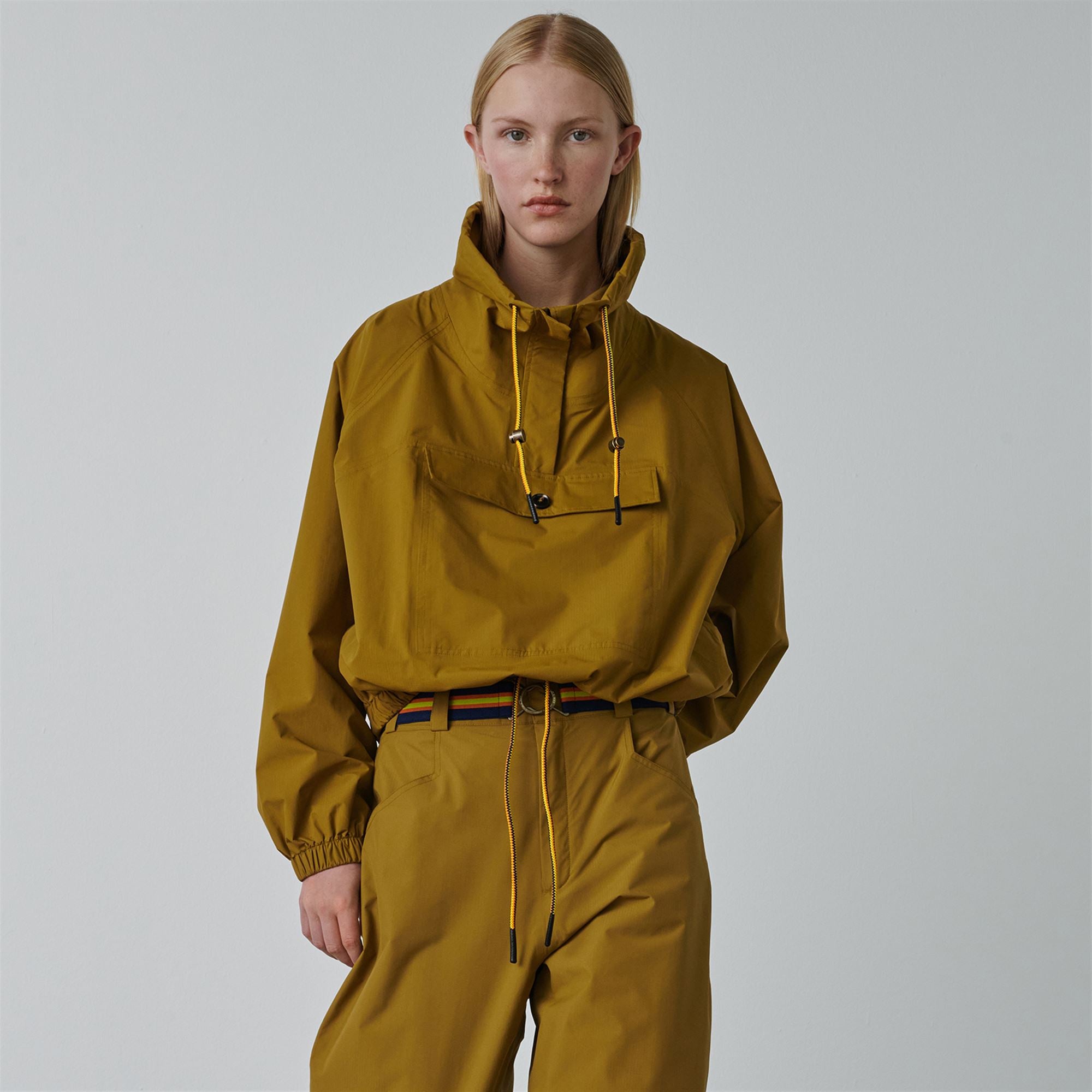 Jackets_Woman_LE VRAI 2.1 AMIABLE SOISIC SOEUR_Short_Brown Yellowish - Commercial 4
