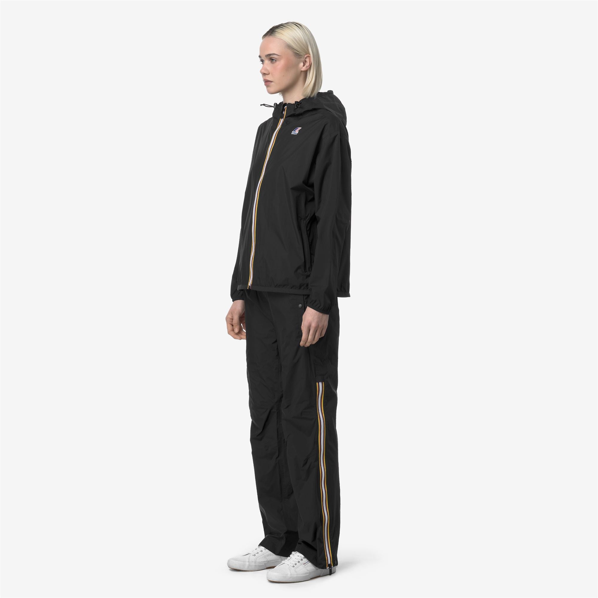 Pants_UNISEX_LE VRAI 4.0 ETHAN_Sport Trousers_Black Pure - Commercial 5