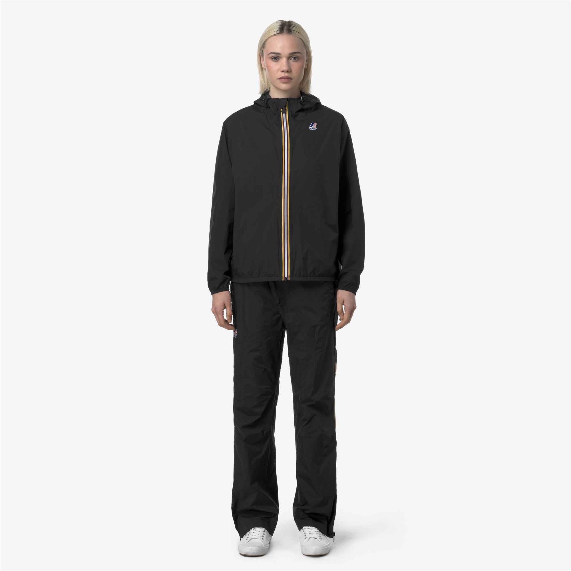 Pants_UNISEX_LE VRAI 4.0 ETHAN_Sport Trousers_Black Pure - Commercial 4
