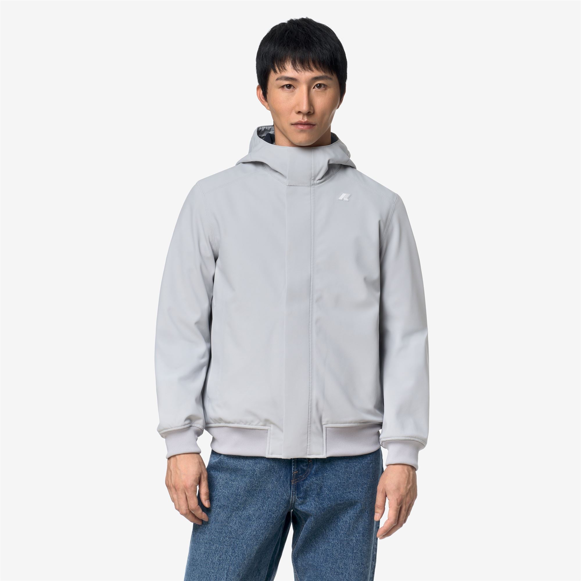 Jackets_Man_JOACHIM BONDED_Short_Grey Ash - Blue Depth - Commercial 4