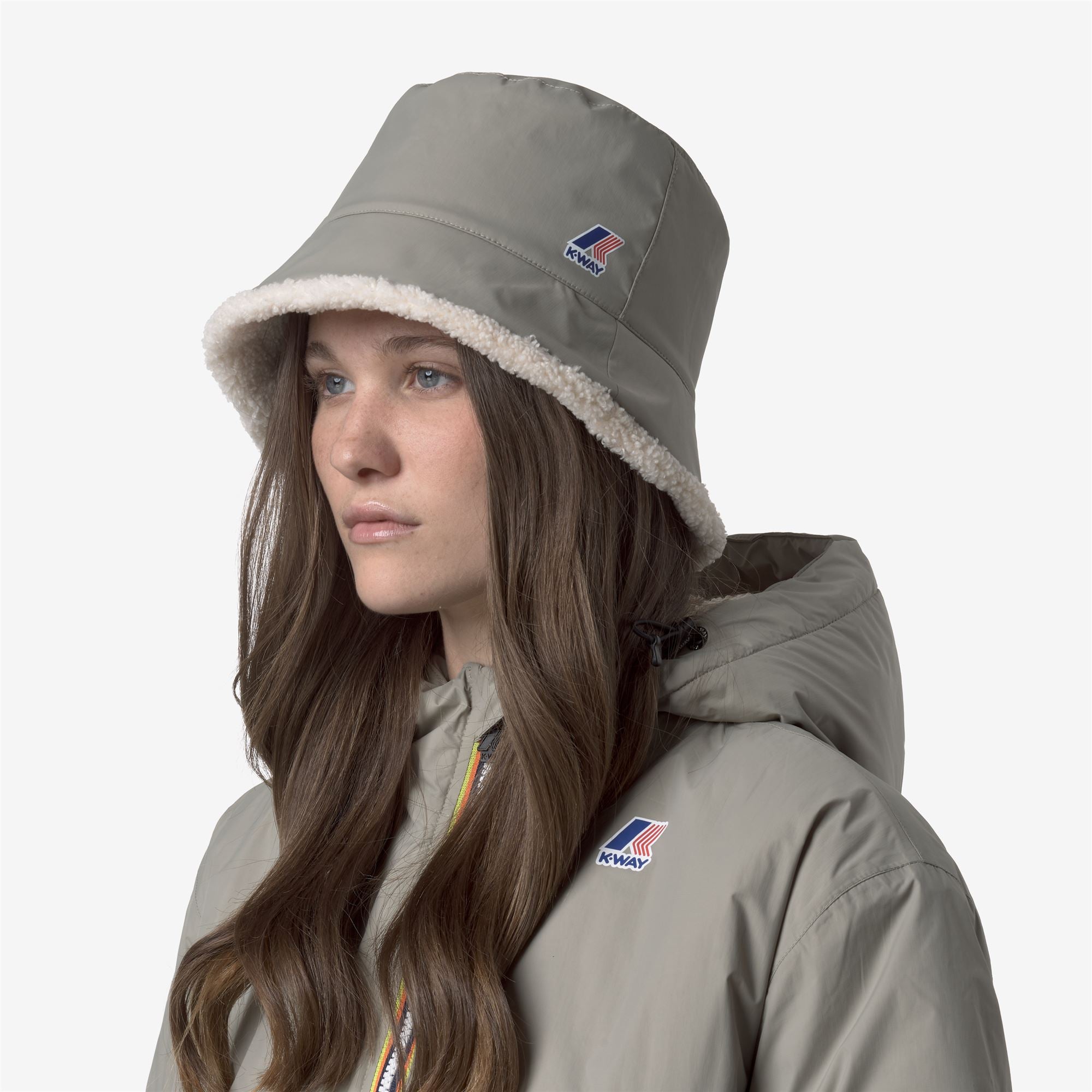 Headwear_UNISEX_LE VRAI 4.0 PASCALLE ORSETTO_Hat_Green Oak - Commercial 4