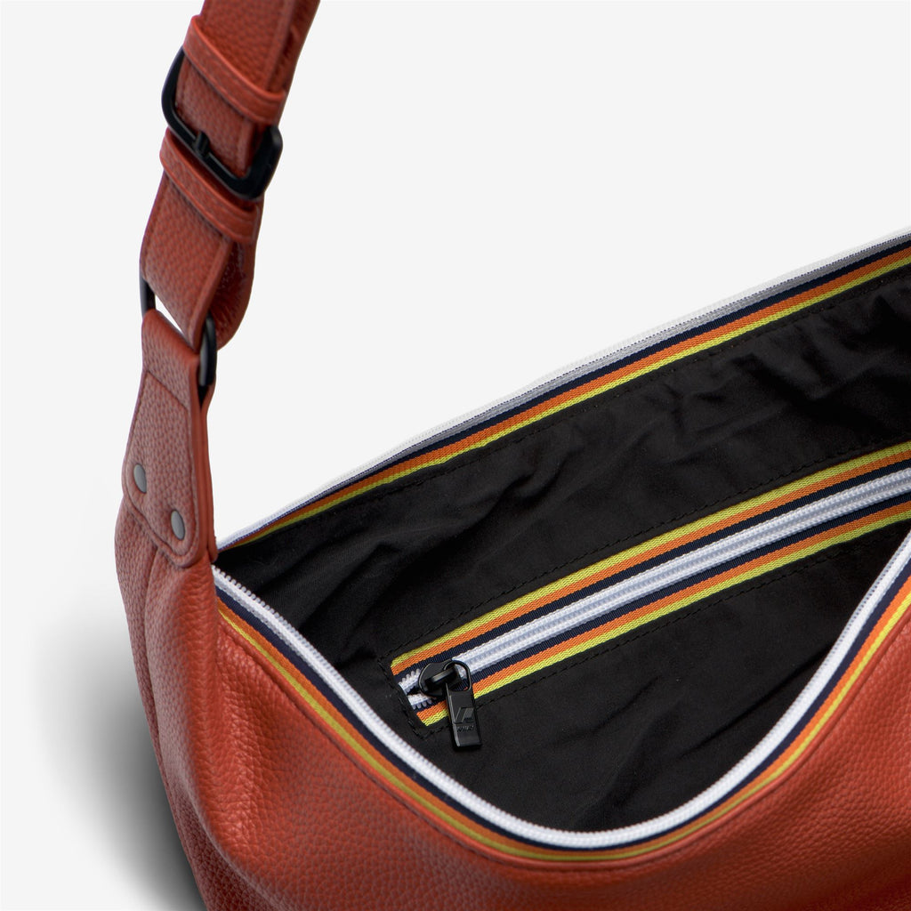 Bags_Woman_LEAPHEE_Shoulder Bag_Red Dk Chili - Commercial 2