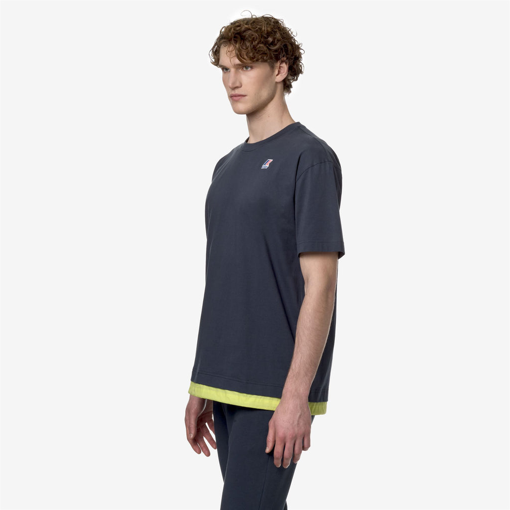 T-Shirts & Top_Unisex_LE VRAI SERILLE NYLON PC_T-Shirt_Blue Depth-Green Celery - Commercial 5