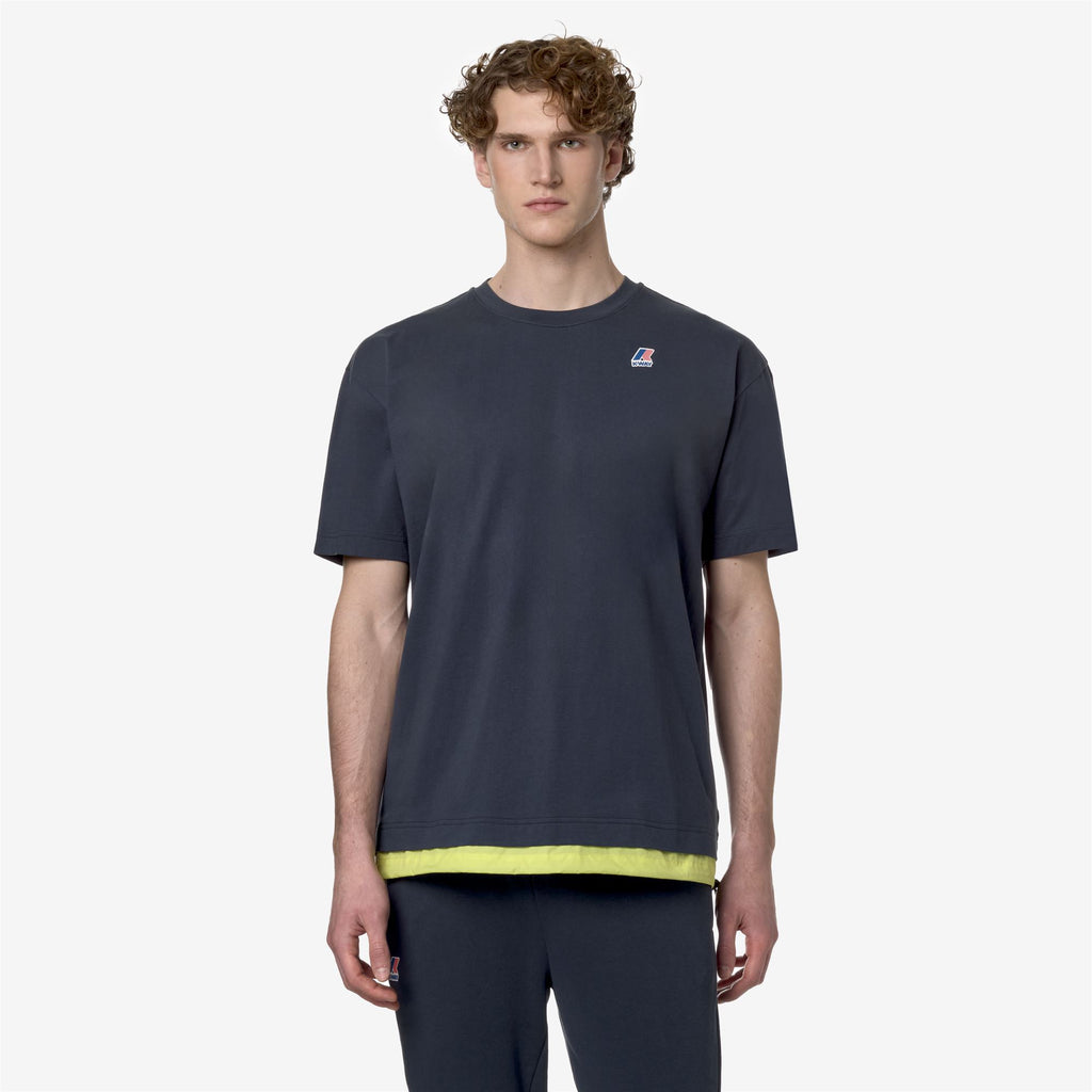 T-Shirts & Top_Unisex_LE VRAI SERILLE NYLON PC_T-Shirt_Blue Depth-Green Celery - Commercial 4