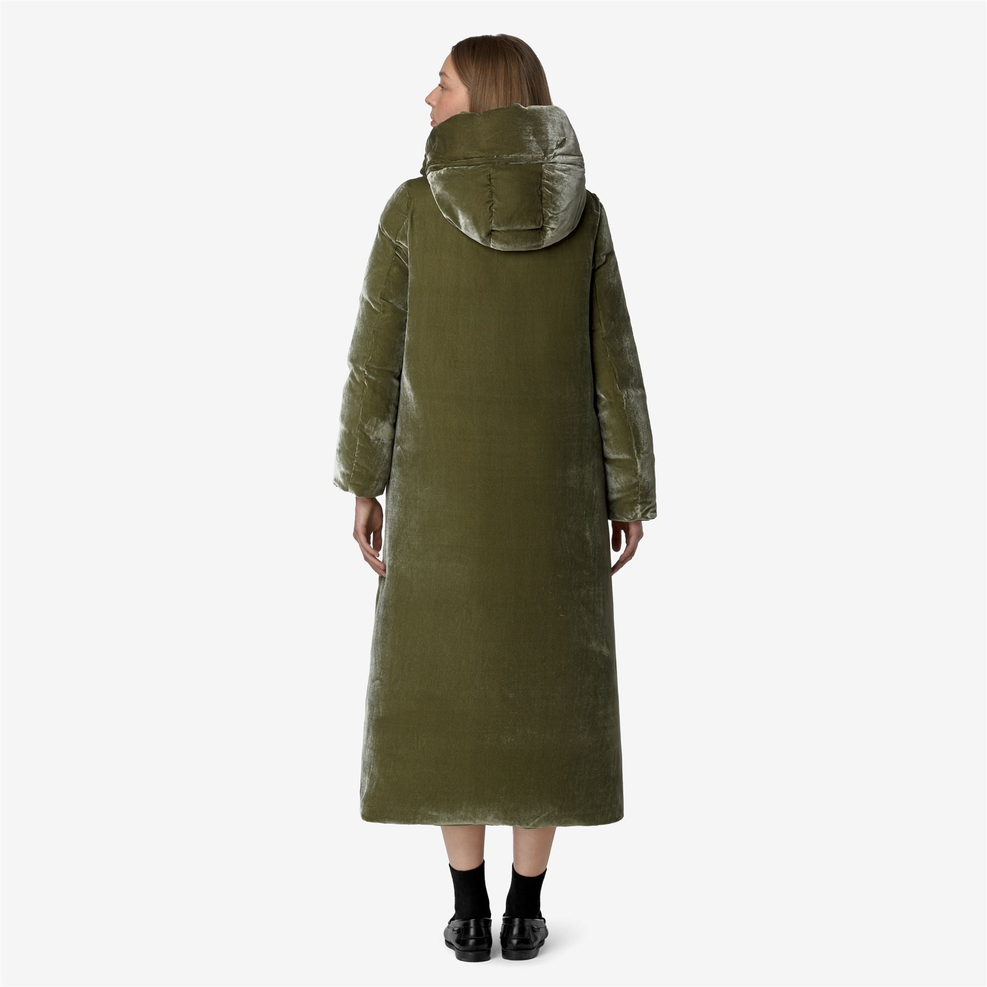 Jackets_WOMAN_ORLEN VELVET THERMO DOUBLE_Long_Green Winter - Commercial 6