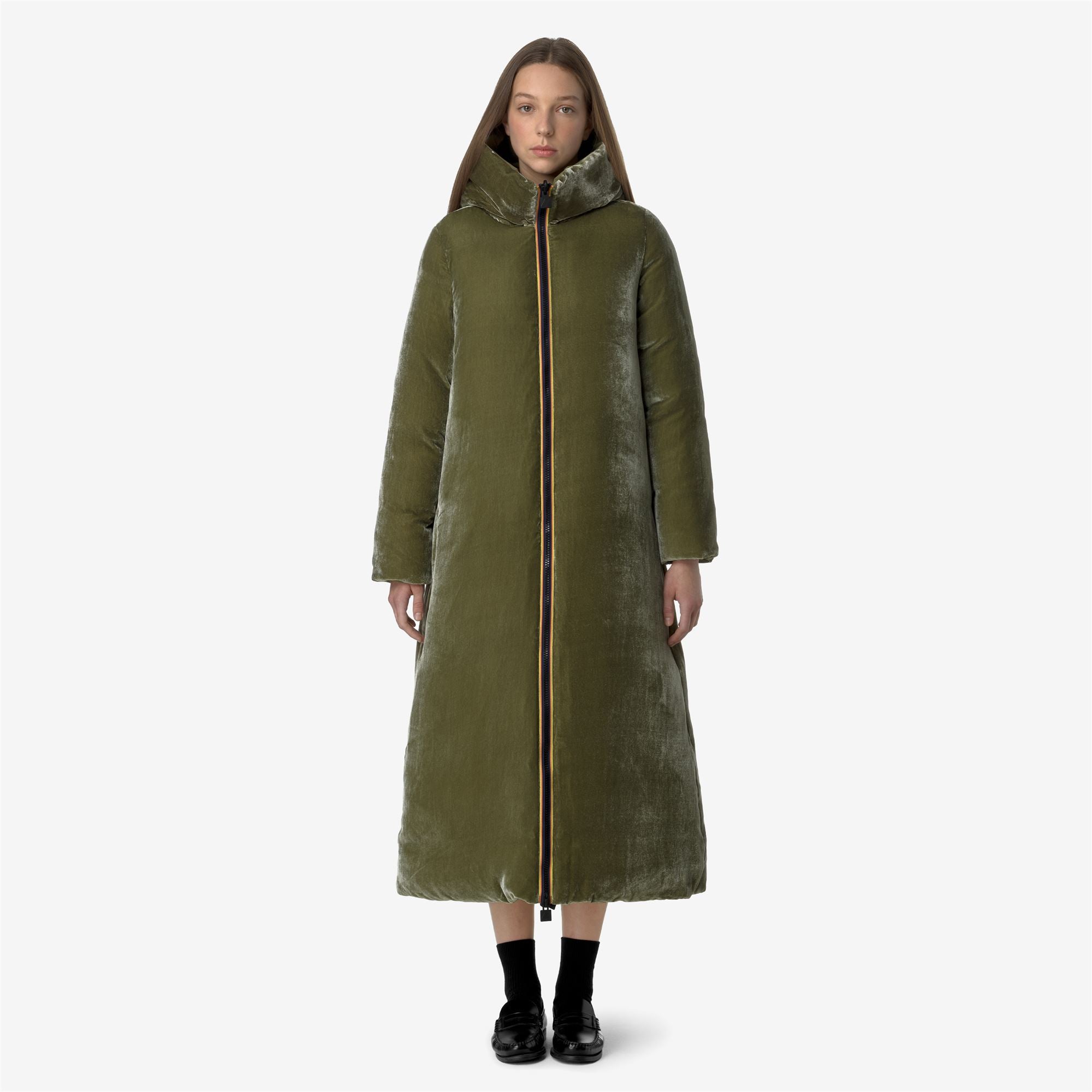 Jackets_WOMAN_ORLEN VELVET THERMO DOUBLE_Long_Green Winter - Commercial 4