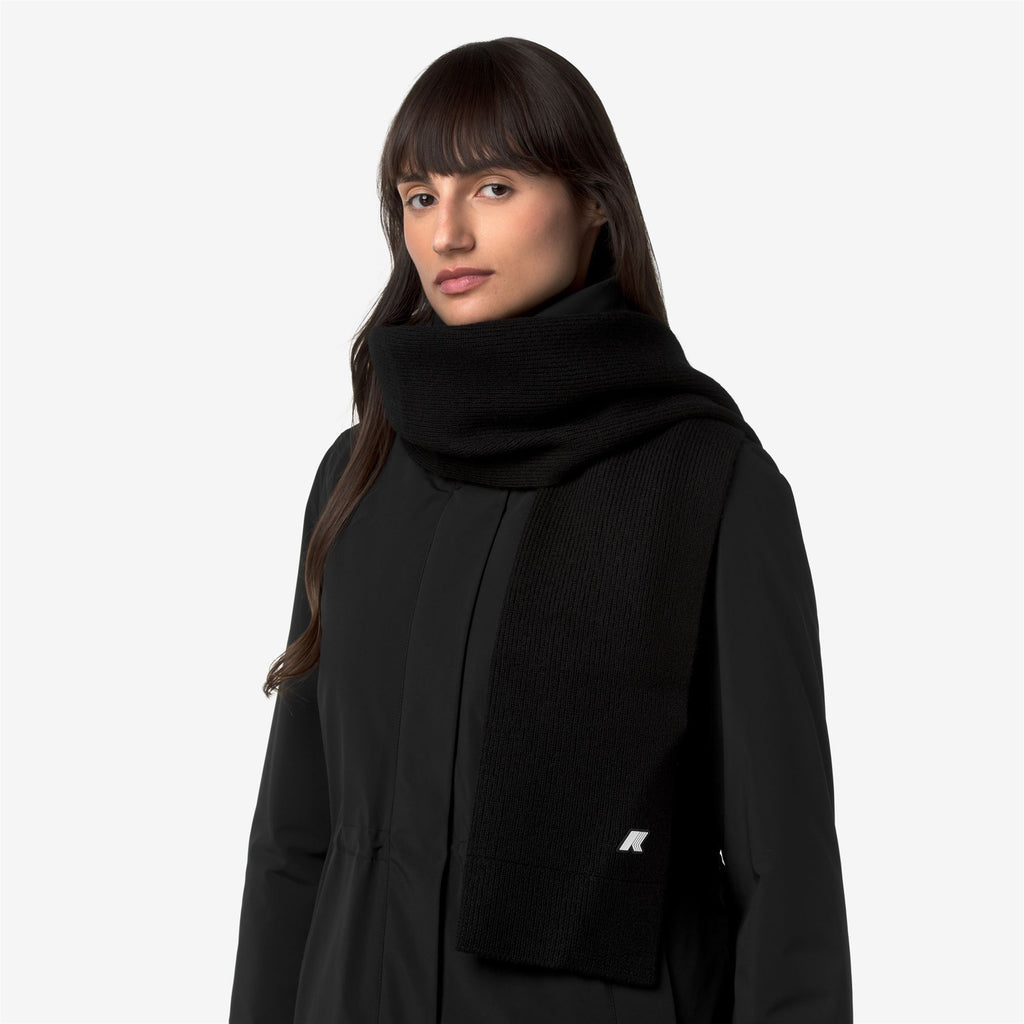 Scarves_UNISEX_ETIENNE CARDIGAN STITCH WOOL_Scarf_Black Pure - Commercial 4