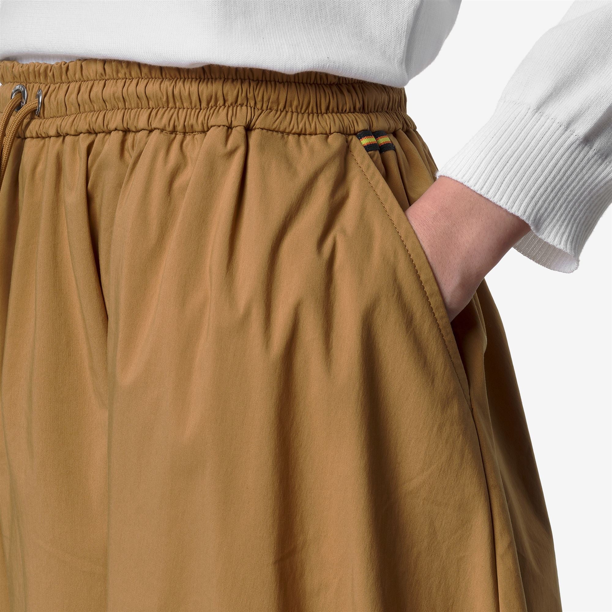 Skirts_Woman_MOSELLA LIGHT POPLIN TECH_Long_Brown Bistre - Commercial 7