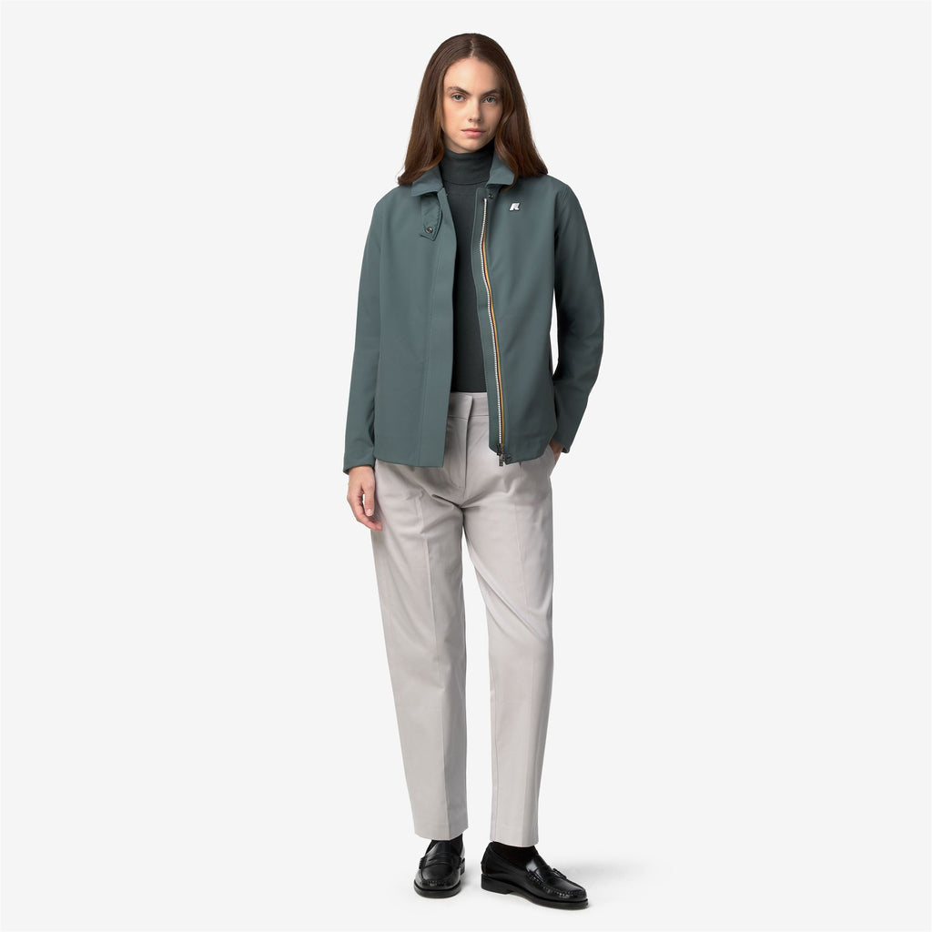 Jackets_Woman_BLEIZOU BONDED_Mid_Green Balsam - Blue Depth - Commercial 7