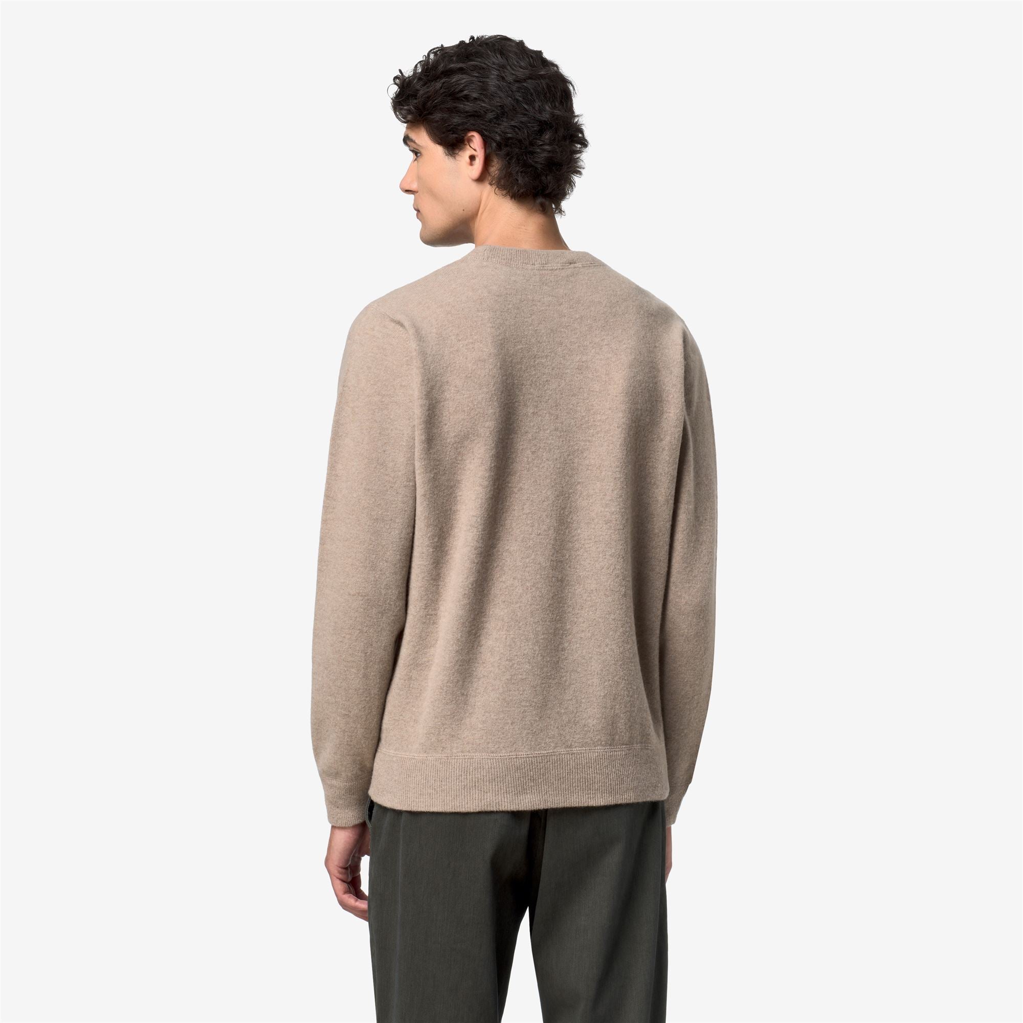 Knitwear_Man_SEBASTIEN FLEECE STITCH_Pull Over_Beige Plaza - Commercial 6