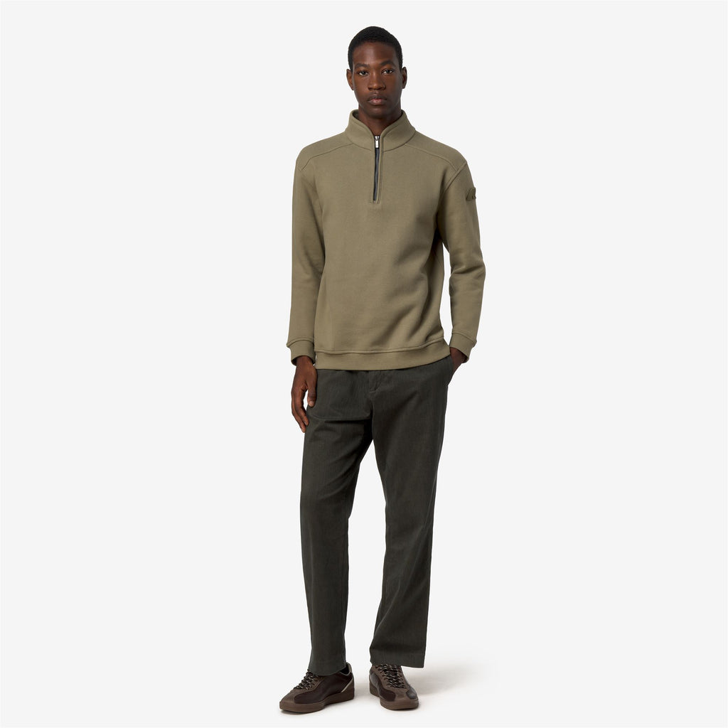 Fleece_Man_AUBIE COTTON CASHMERE_Jumper_Green Army - Commercial 7