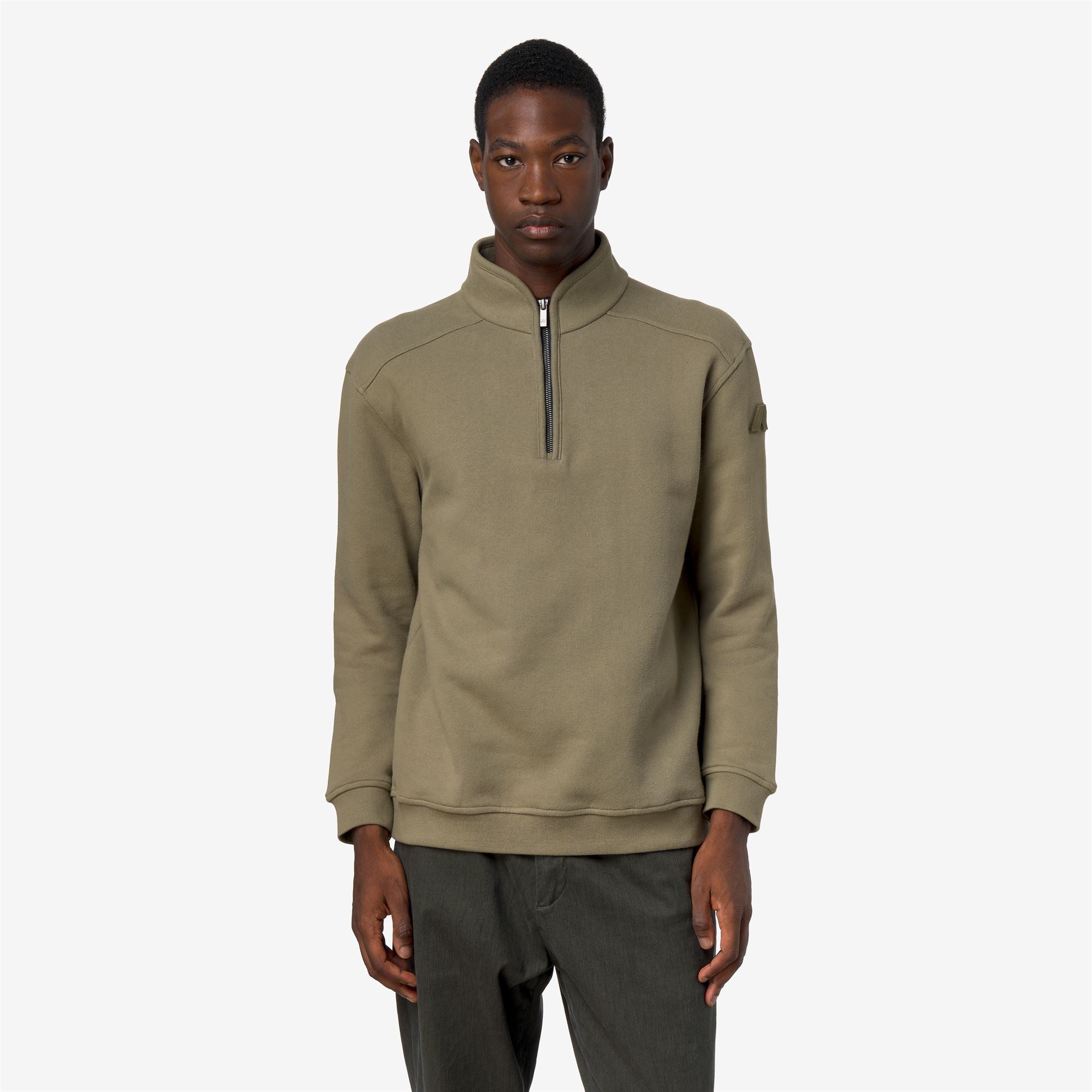 Fleece_Man_AUBIE COTTON CASHMERE_Jumper_Green Army - Commercial 4