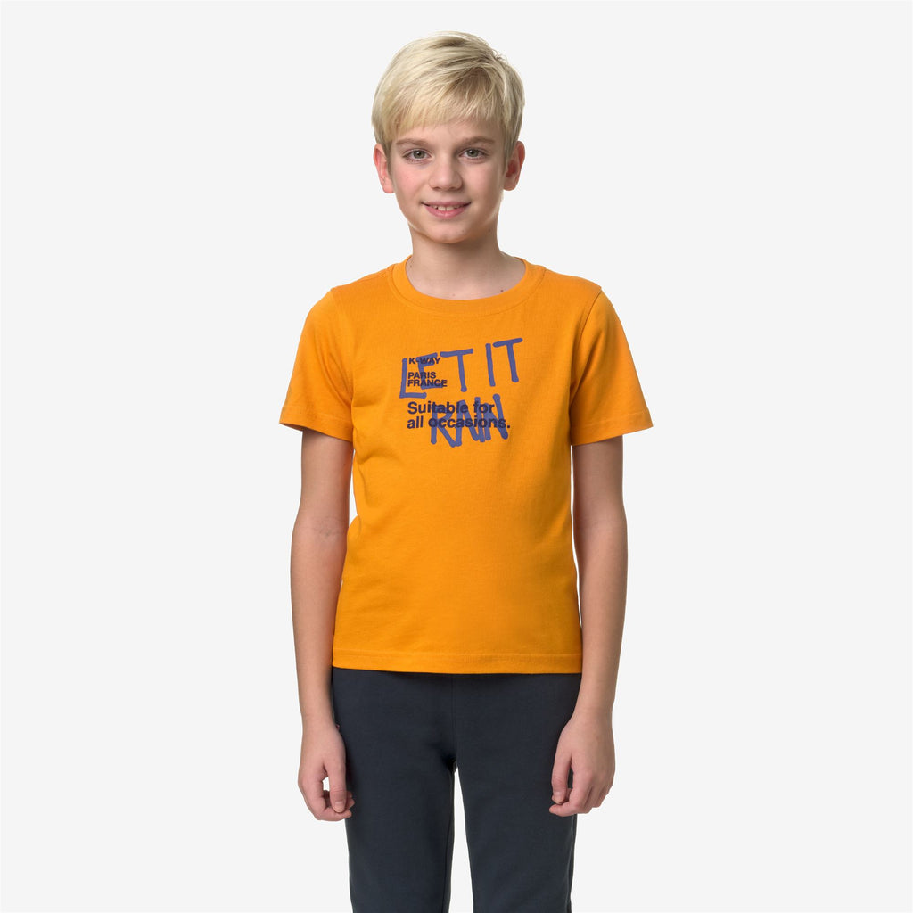T-Shirts & Top_Boy_P. ODOM LET IT RAIN_T-Shirt_Orange Md - Commercial 4