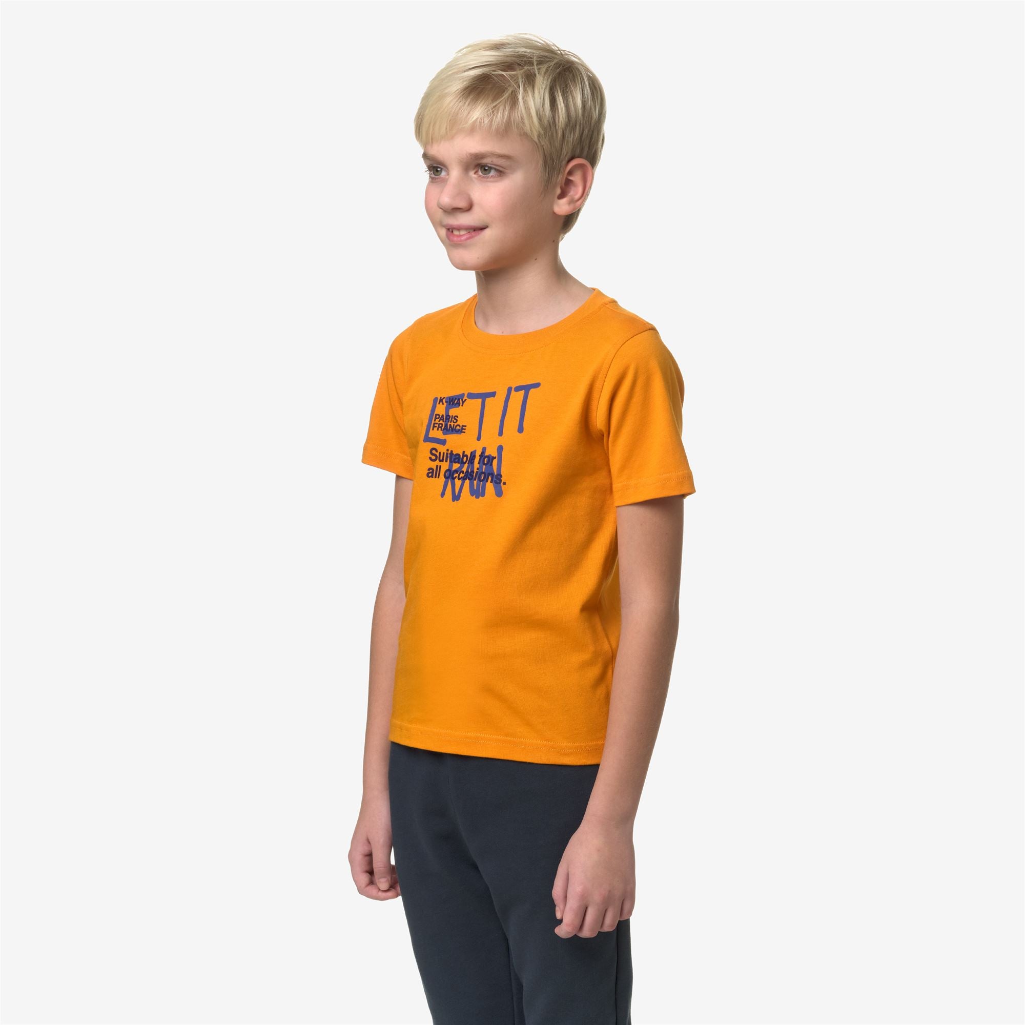 T-Shirts & Top_Boy_P. ODOM LET IT RAIN_T-Shirt_Orange Md - Commercial 5