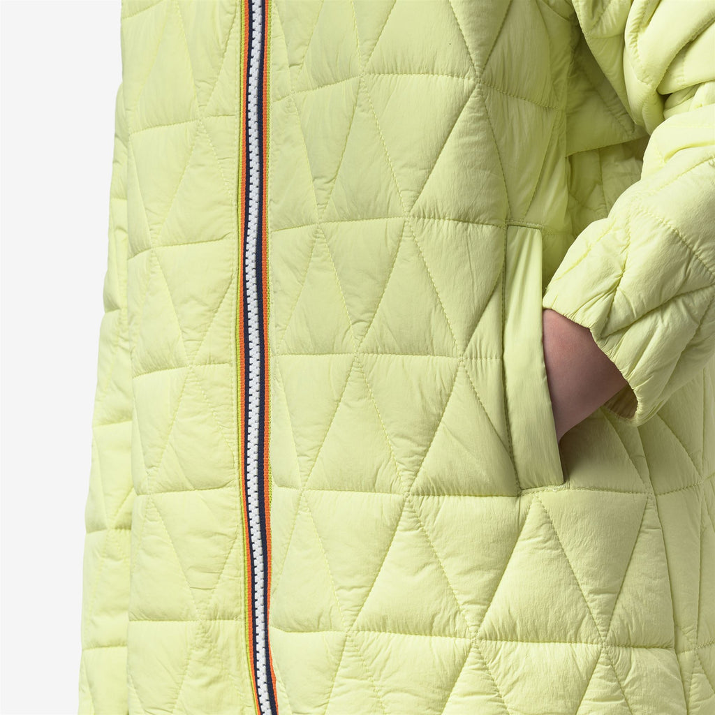 Jackets_Girl_P. MADLAINE DIAMOND QUILTED WARM_Short_Yellow Lime - Commercial 7