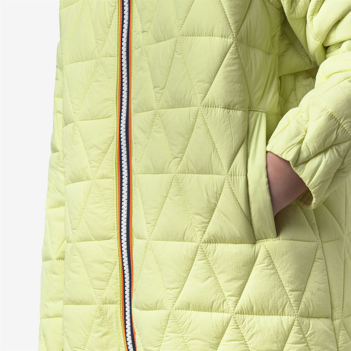 Jackets_Girl_P. MADLAINE DIAMOND QUILTED WARM_Short_Yellow Lime - Commercial 7