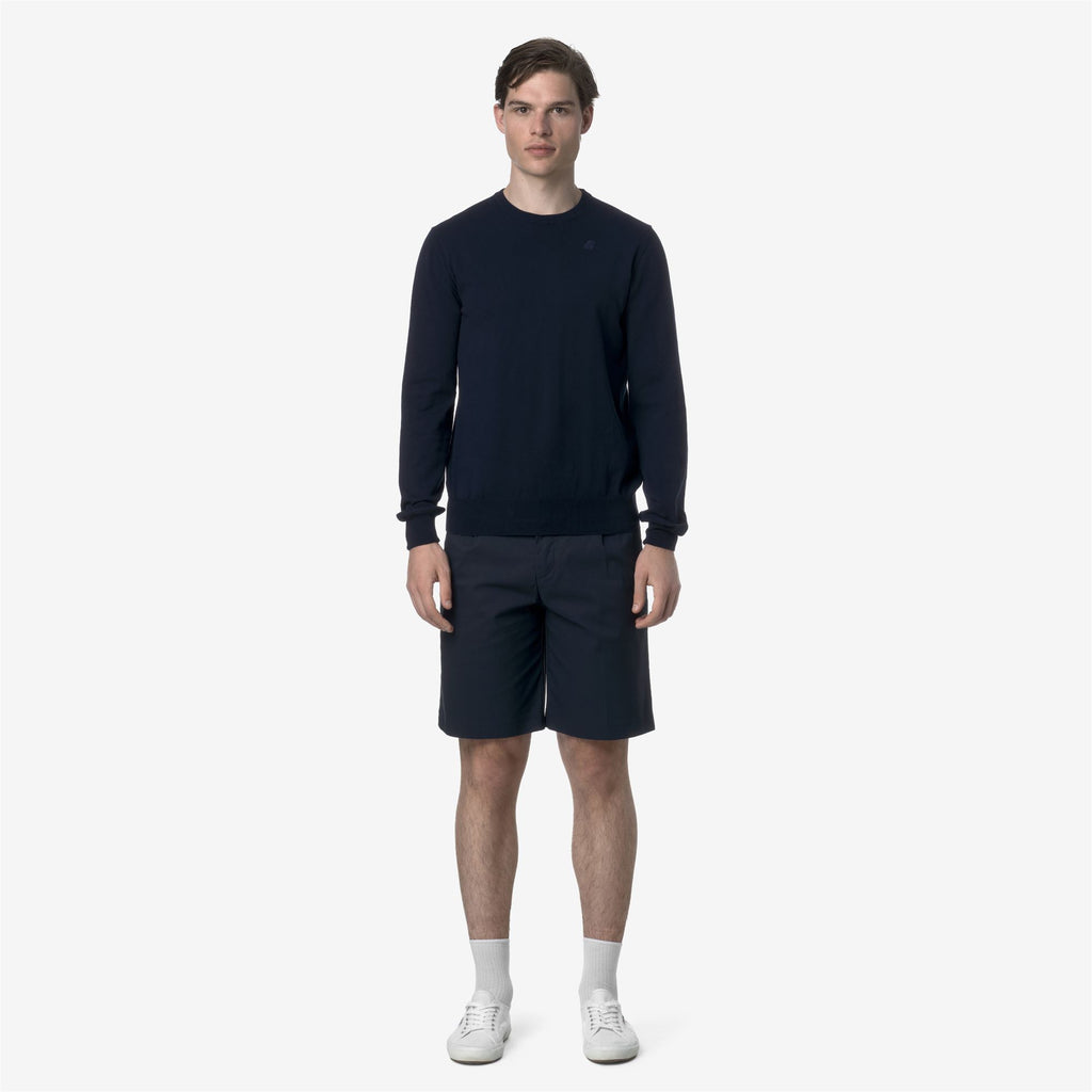 Shorts_MAN_SEVERE TWILL TECH_Chino_Blue Depth - Commercial 4