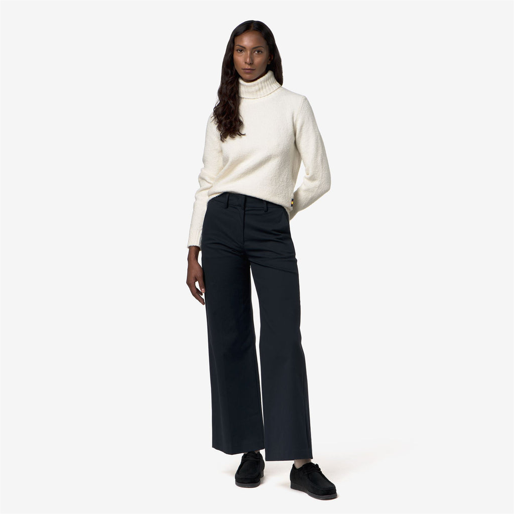 Pants_Woman_TYANNE TWILL TECH PEACH_Chino_Blue Depth - Commercial 7