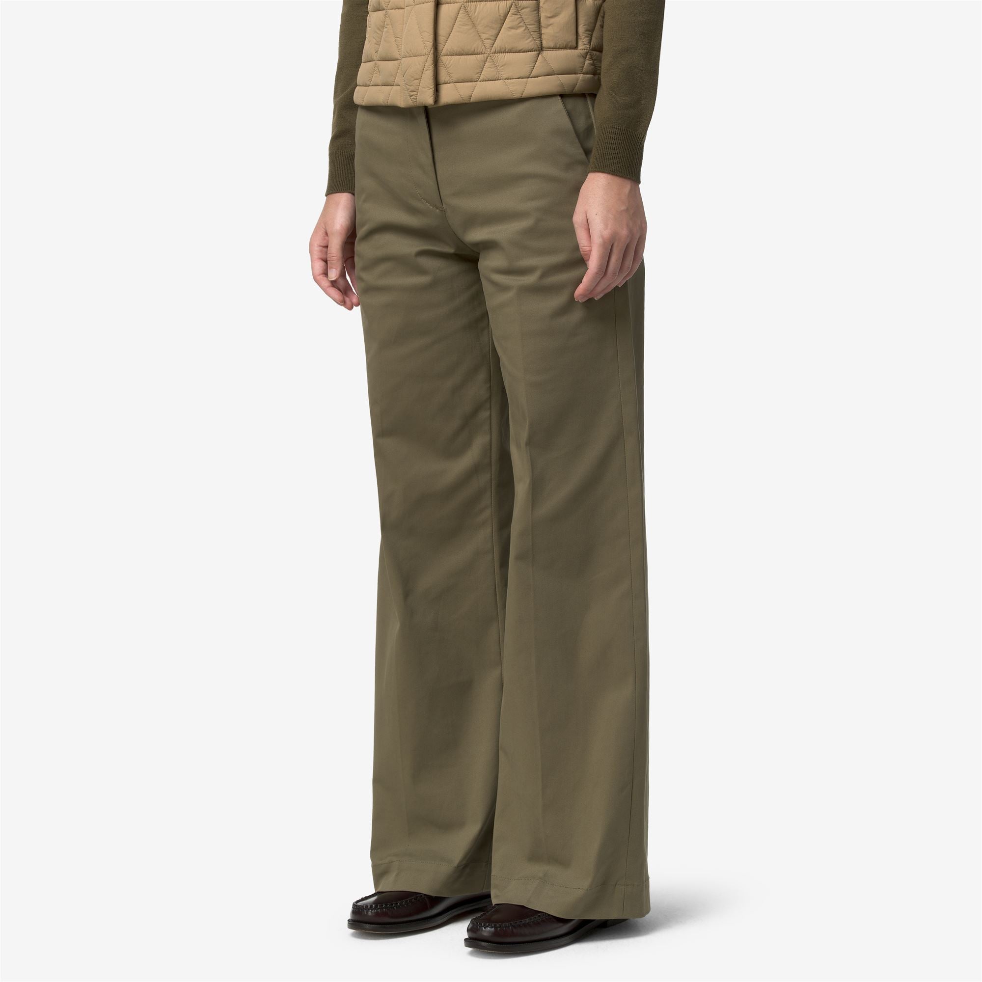 Pants_Woman_TYANNE TWILL TECH PEACH_Chino_Green Army - Commercial 5