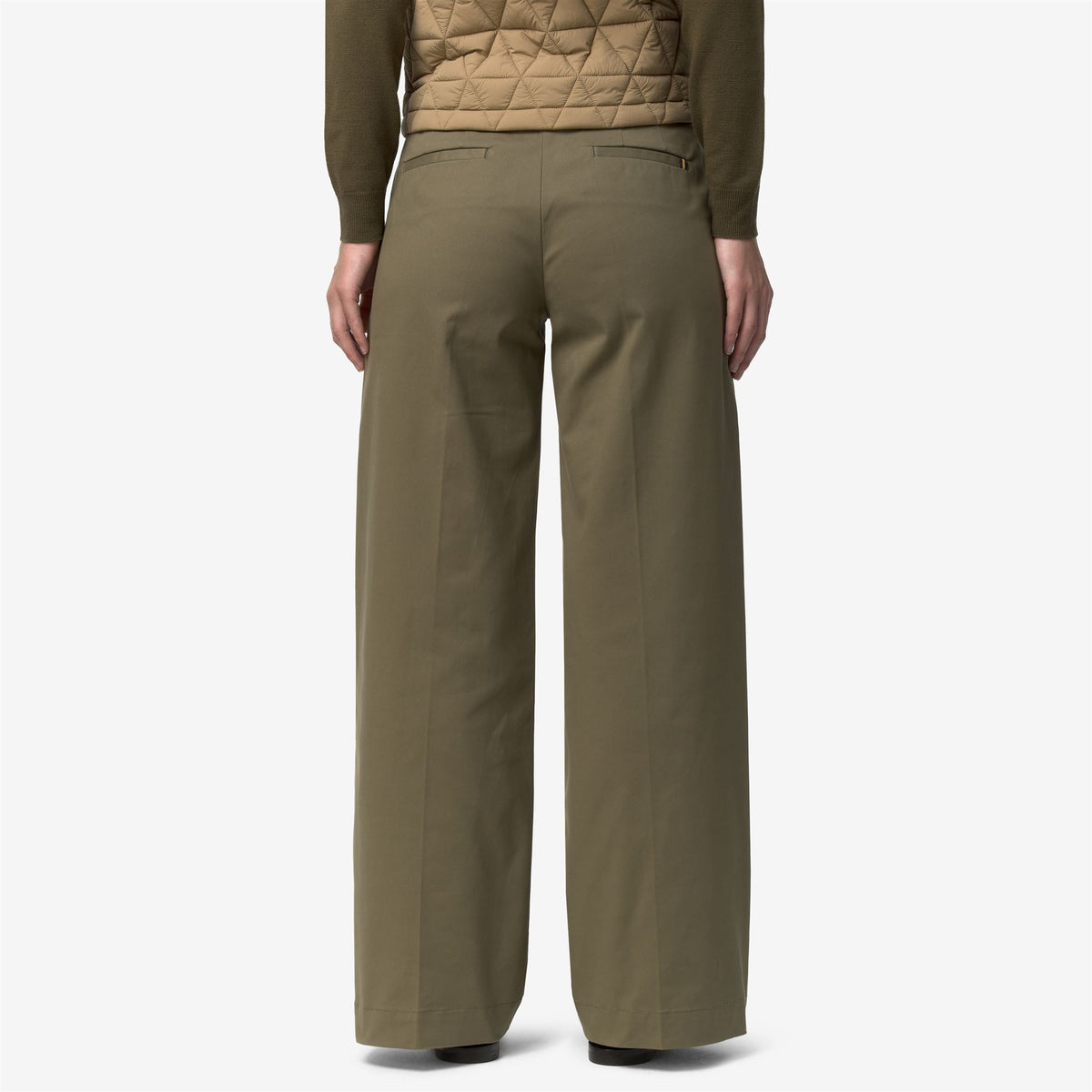 Pants_Woman_TYANNE TWILL TECH PEACH_Chino_Green Army - Commercial 6