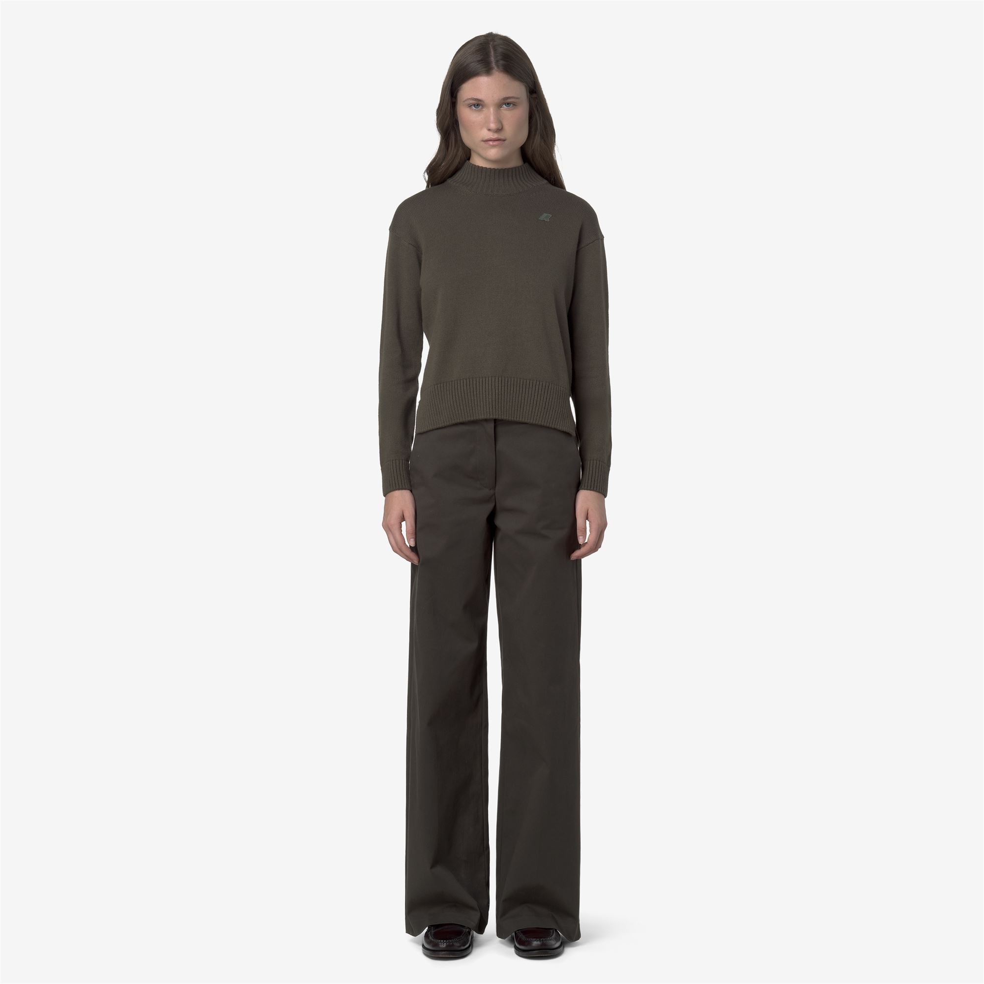 Pants_WOMAN_TYANNE TWILL TECH PEACH_Chino_Black Olive - Commercial 4