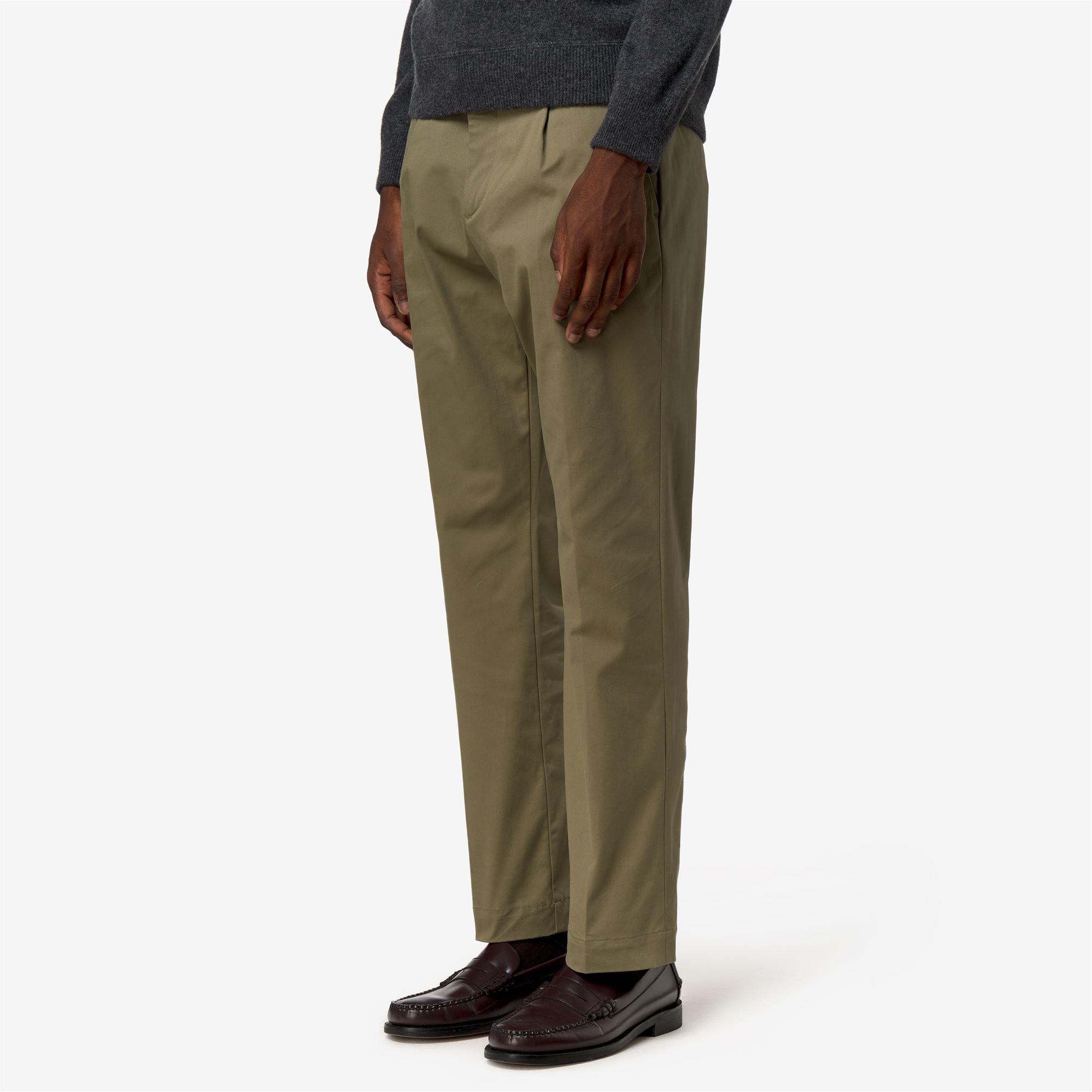 Pants_Man_RALPH TWILL TECH PEACH_Chino_Green Army - Commercial 5