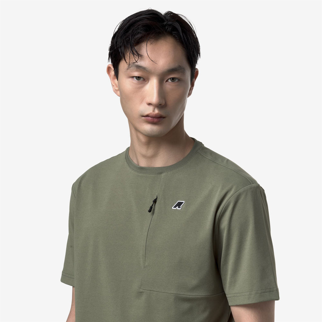 T-Shirts & Top_Man_AUTHION_T-Shirt_Green Lichen - Commercial 7