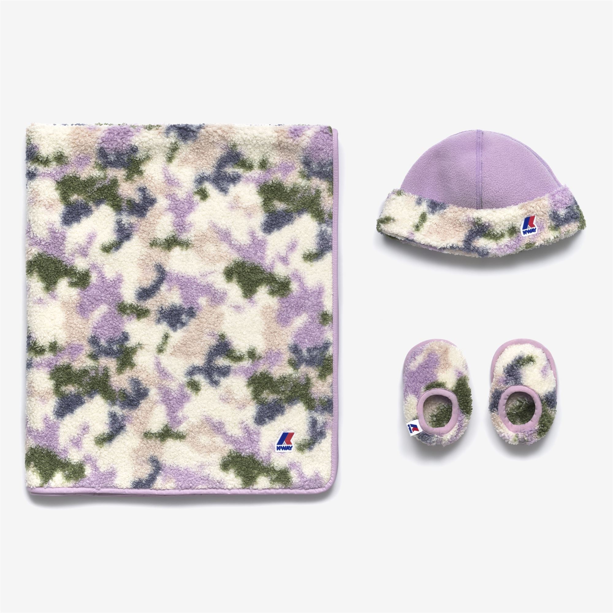 Sets_KID UNISEX_E. GIFT SET POLAR GRAPHIC_Blanket / Hat / Shoes_VIOLET L - CAMO GIRL PINK - Commercial 1