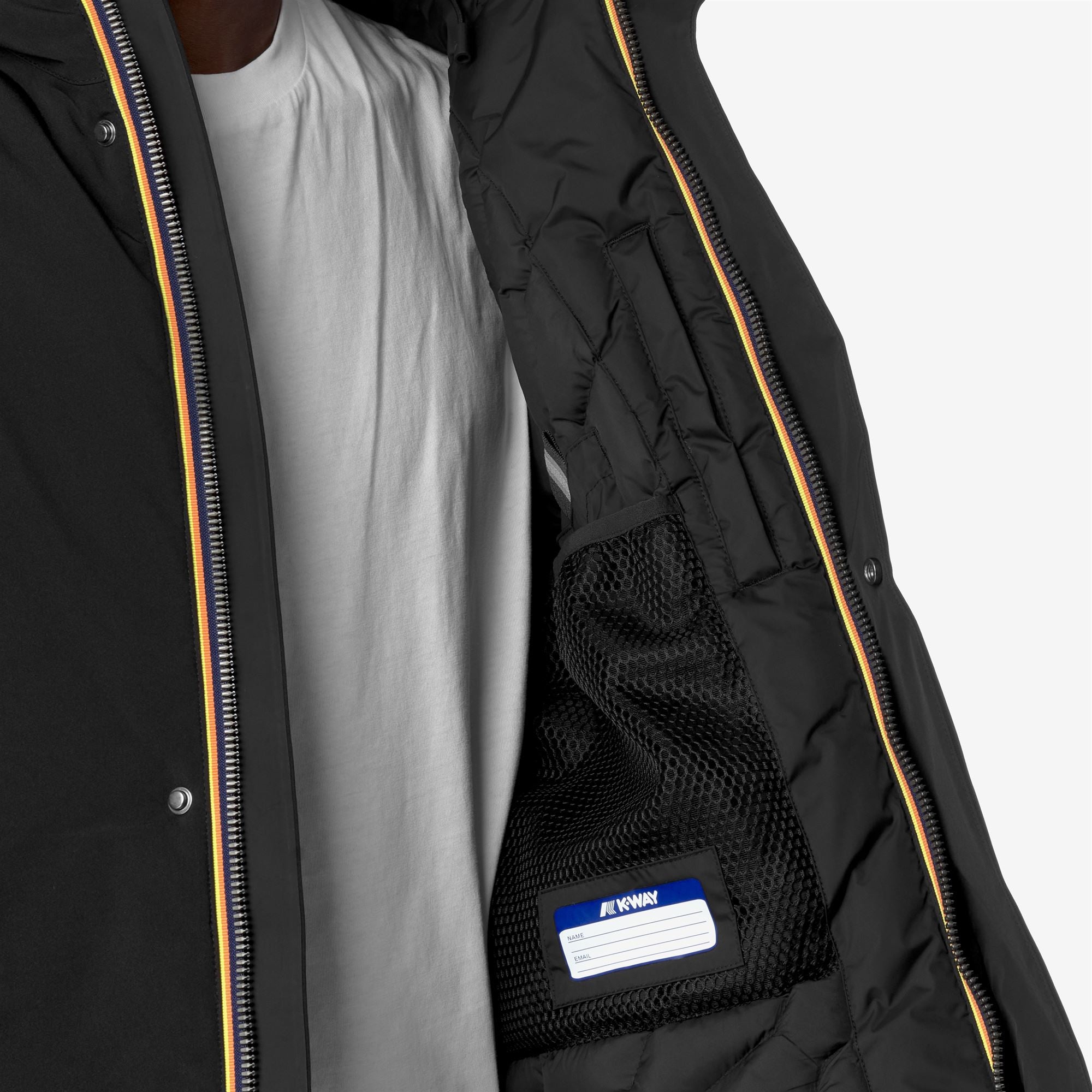 Jackets_MAN_JACKEN BONDED PADDED_Short_Black Pure - Commercial 7